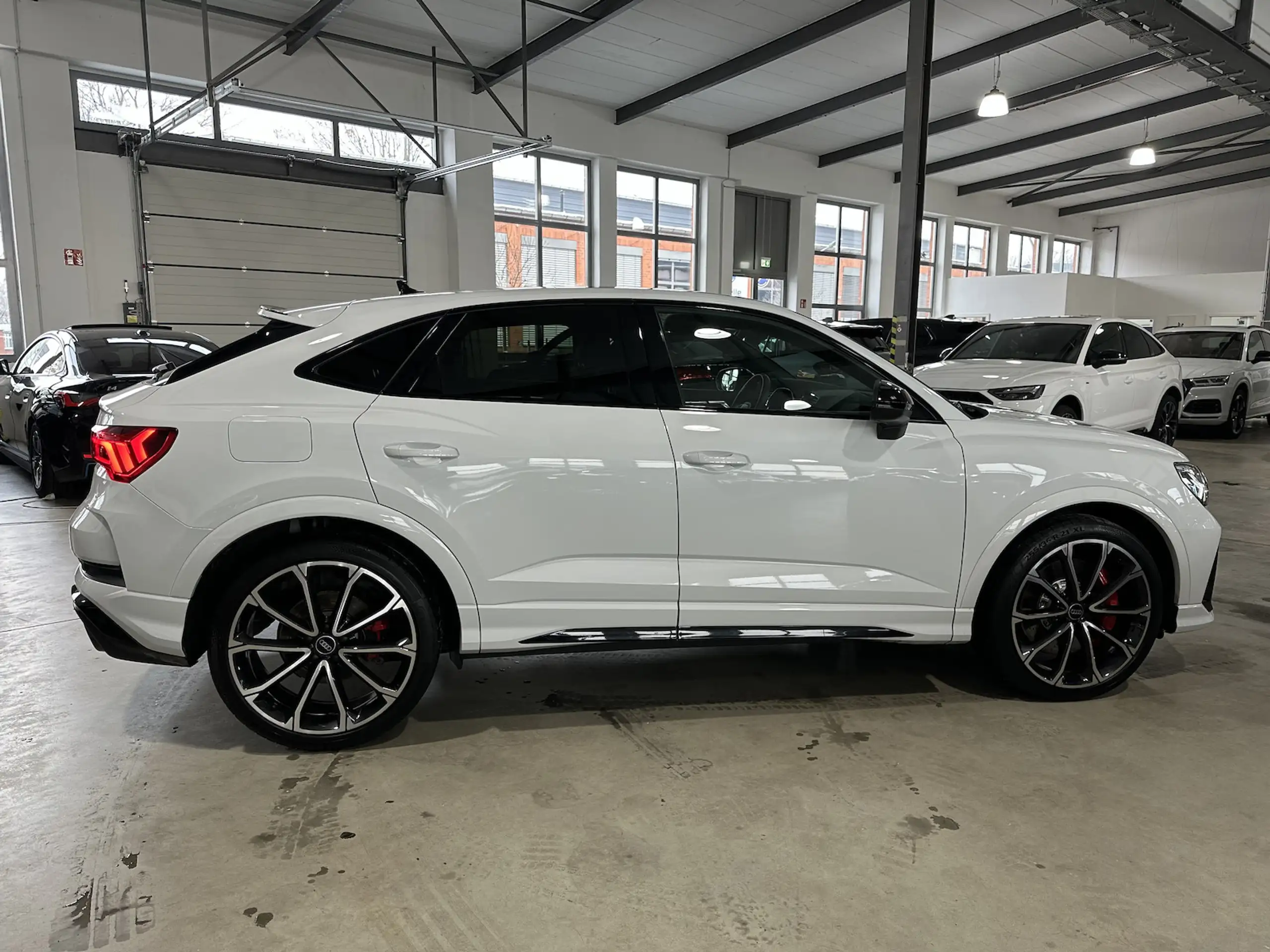 Audi - RS Q3