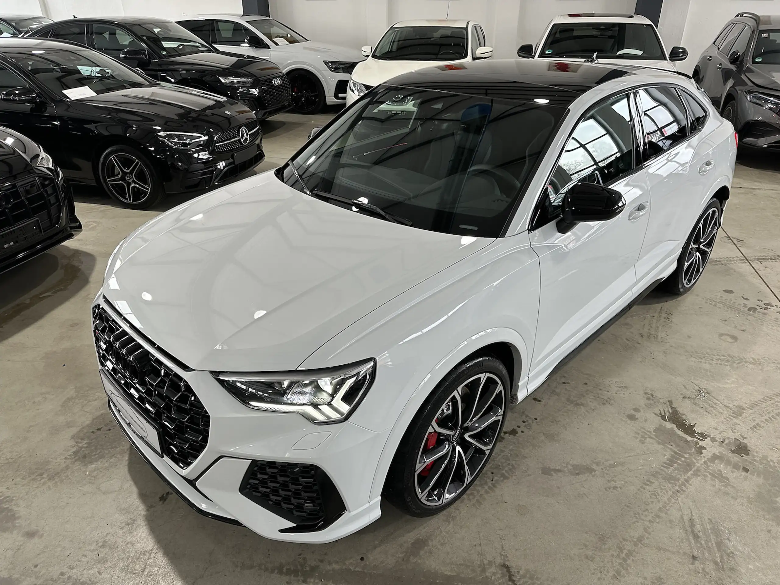 Audi - RS Q3