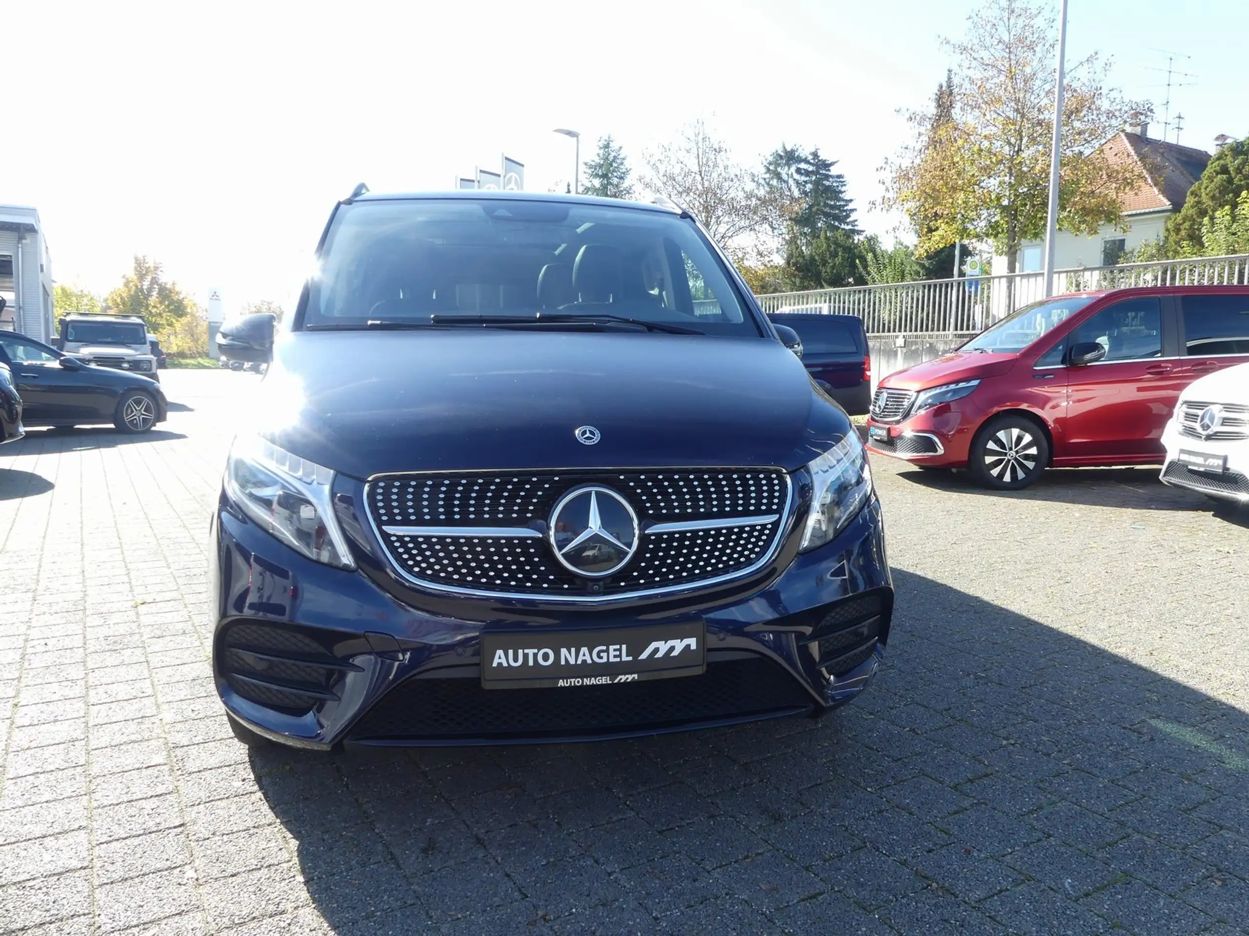 Mercedes-Benz - V 300