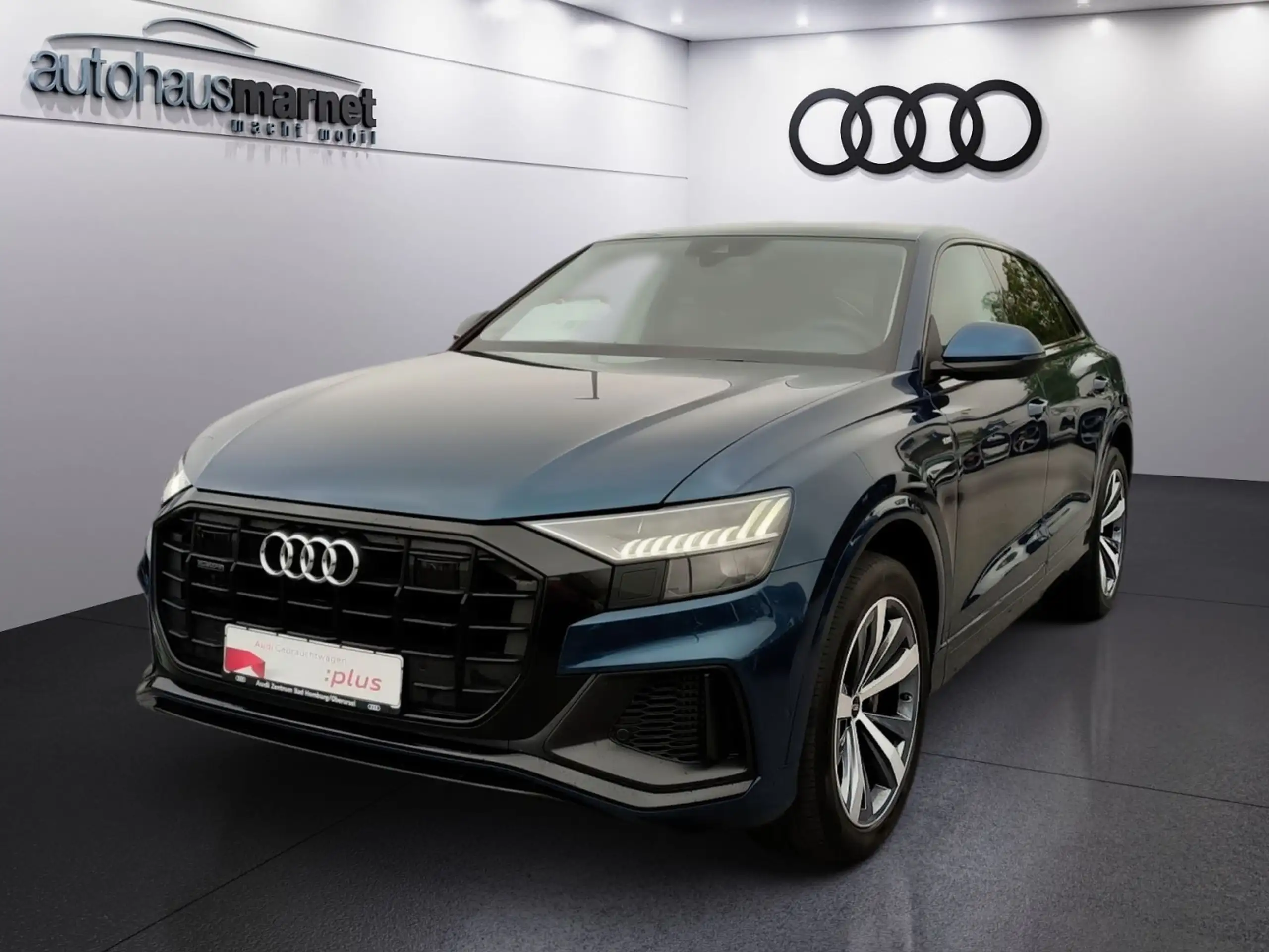 Audi - Q8