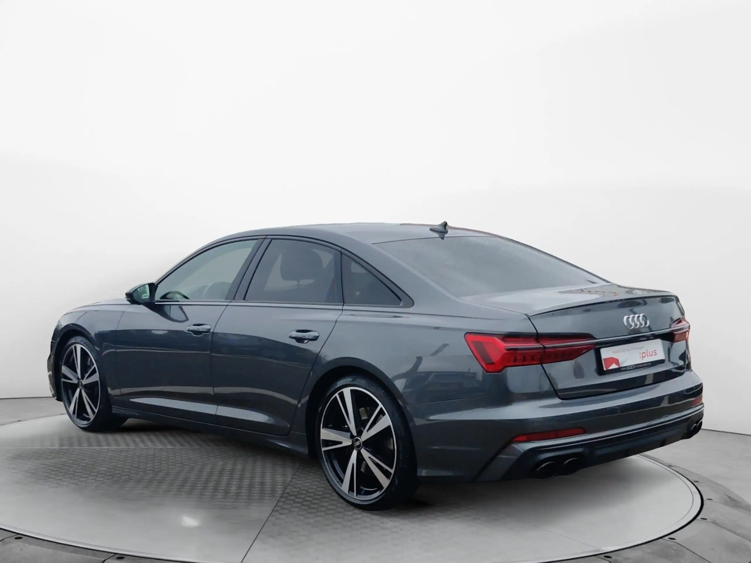 Audi - S6