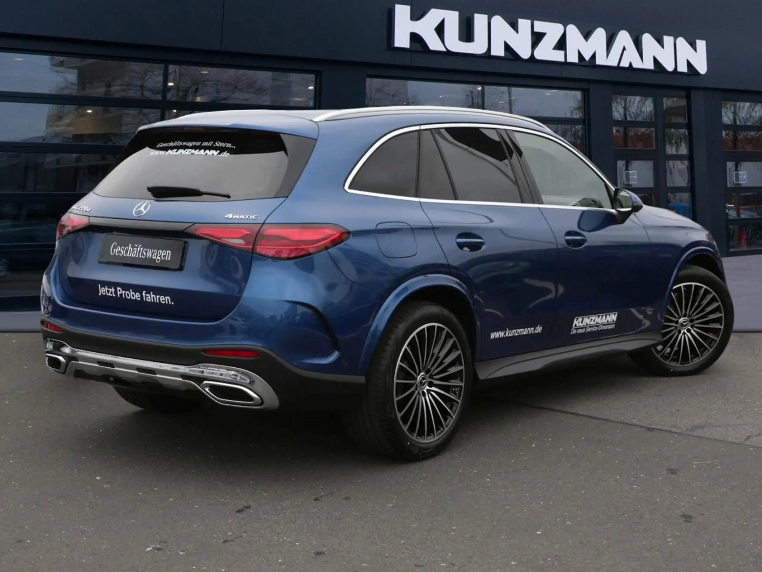 Mercedes-Benz - GLC 220