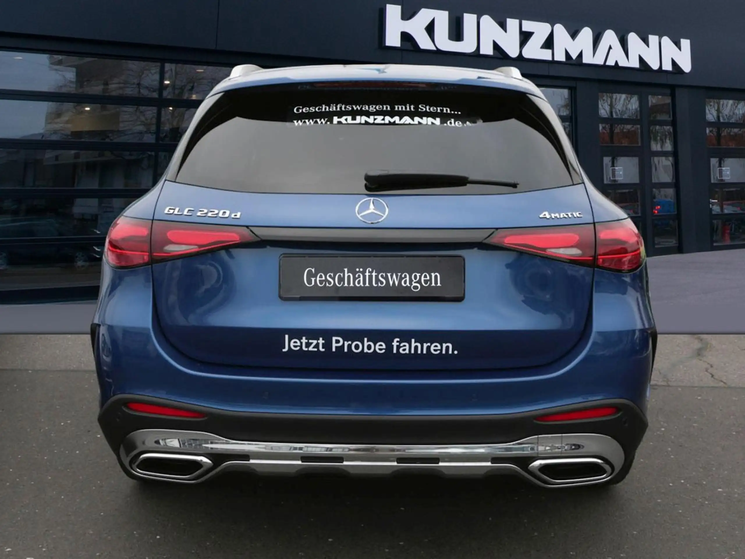 Mercedes-Benz - GLC 220