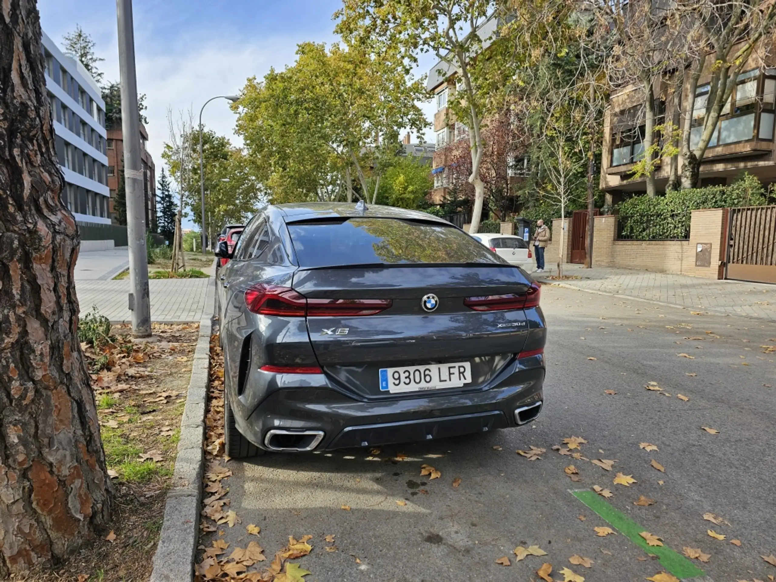 BMW - X6