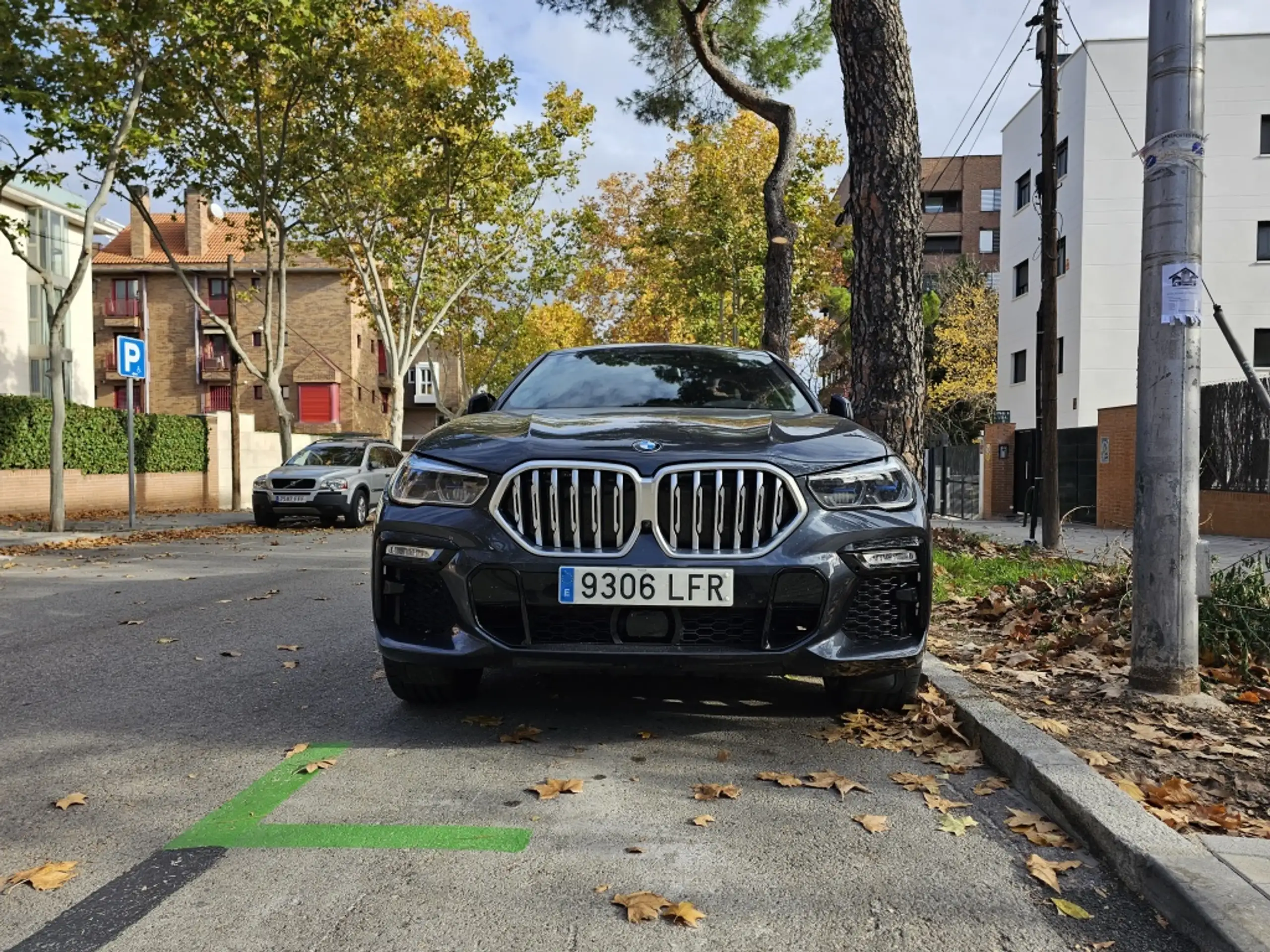 BMW - X6