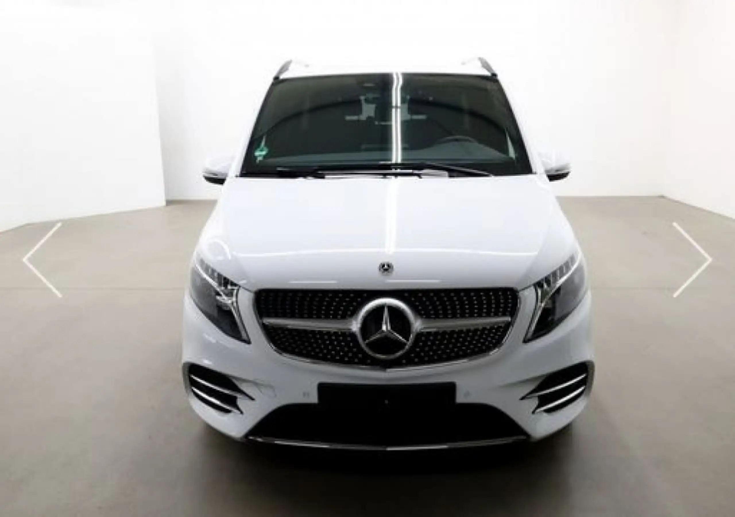 Mercedes-Benz - V 250