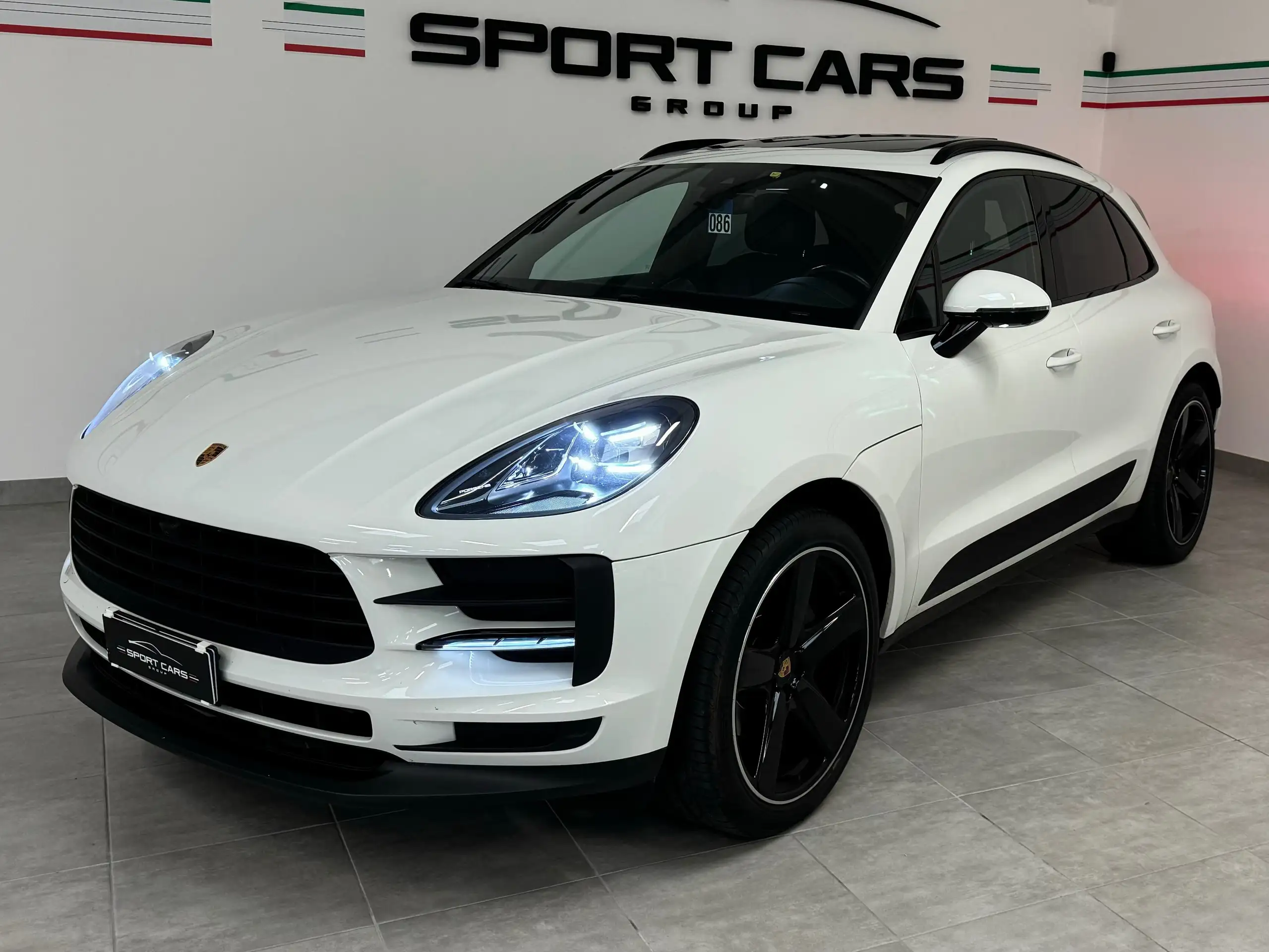 Porsche - Macan