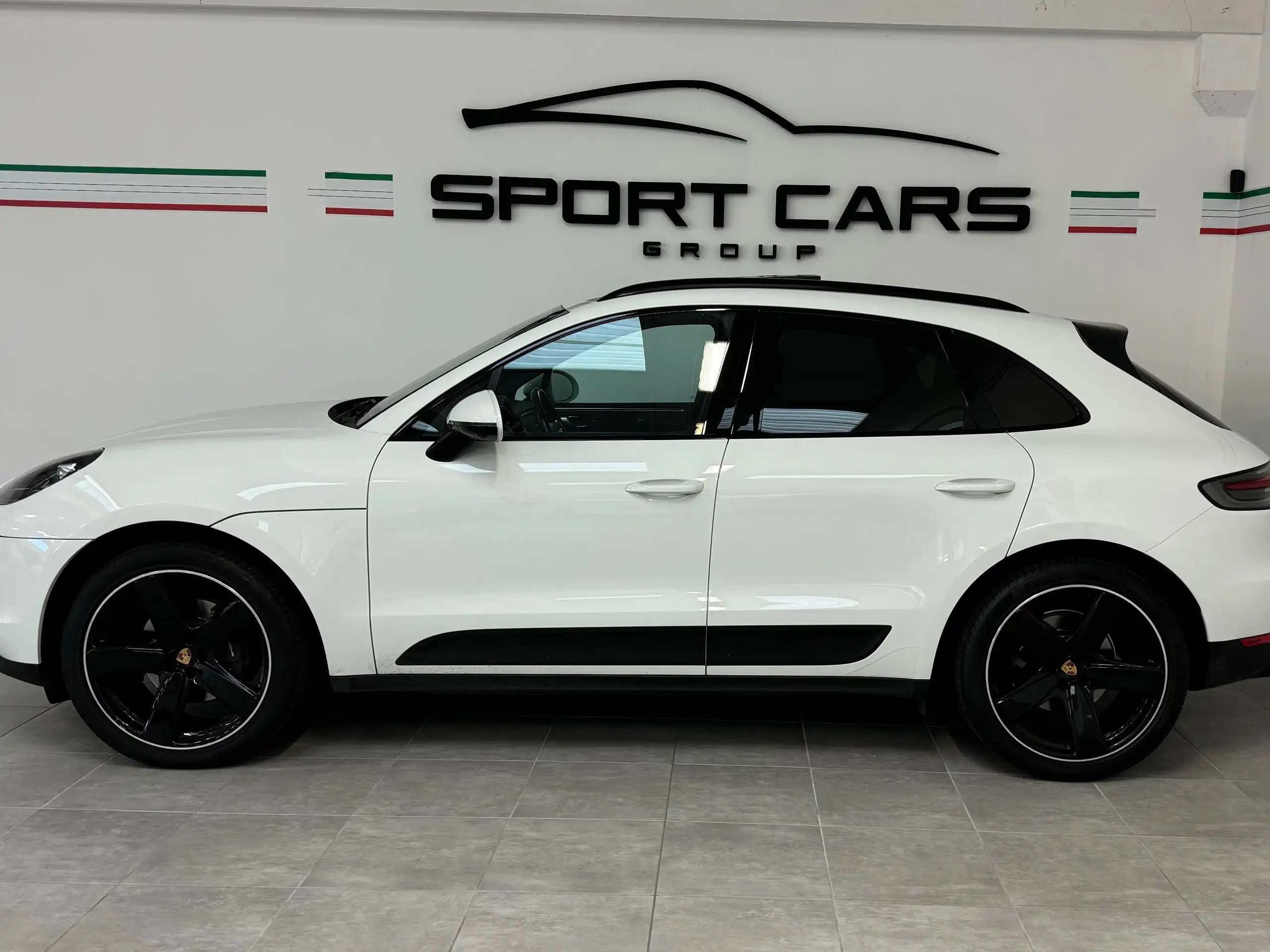 Porsche - Macan