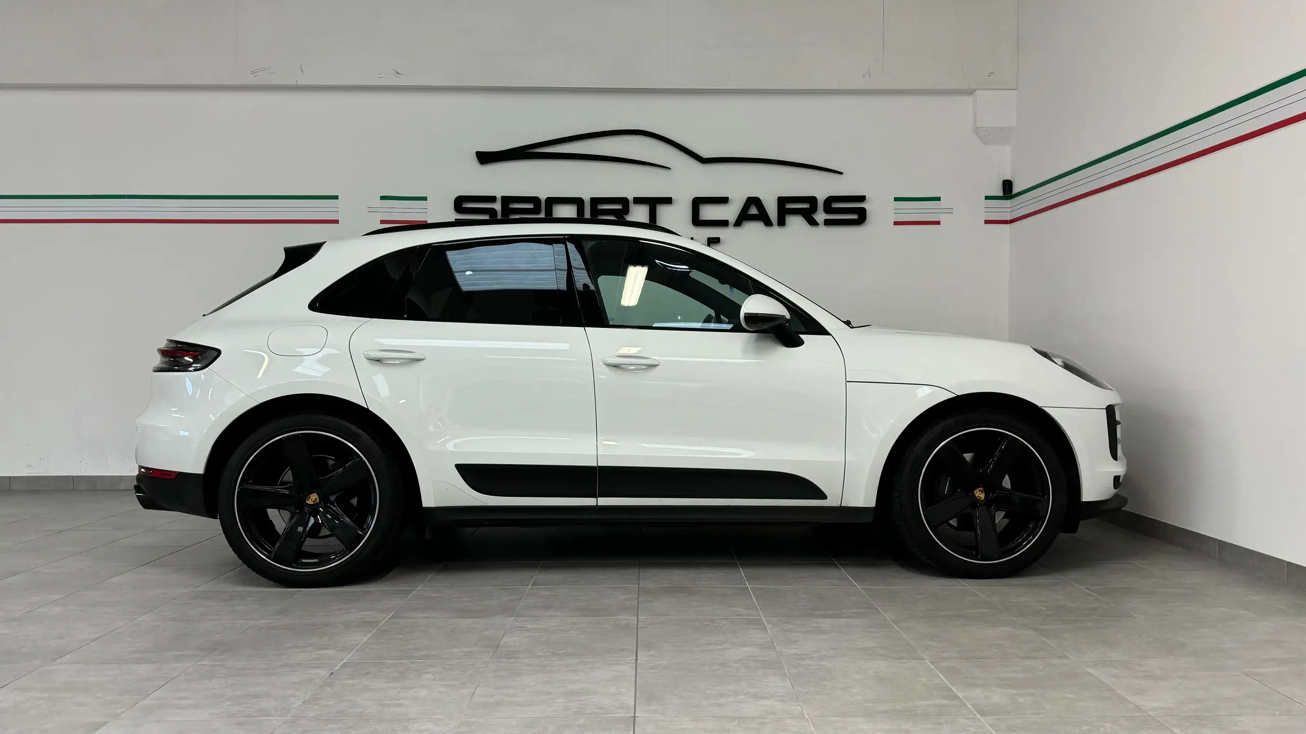 Porsche - Macan