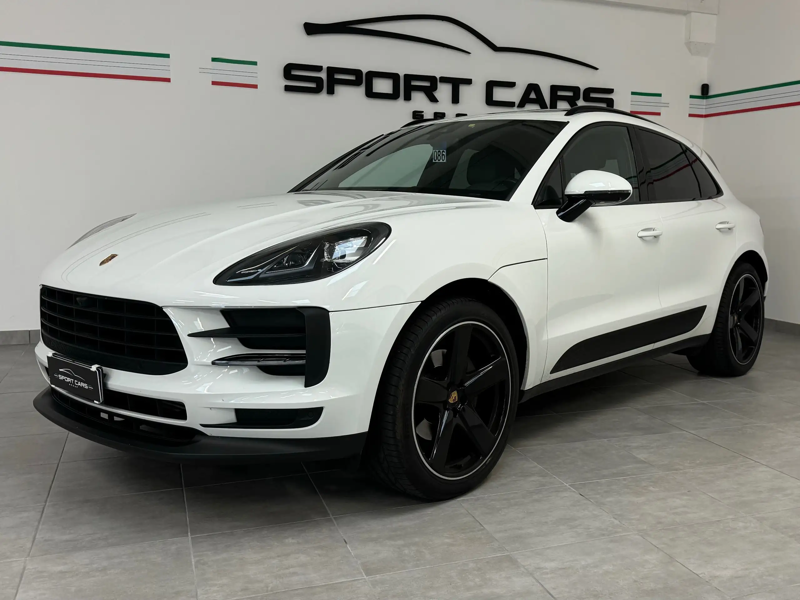 Porsche - Macan