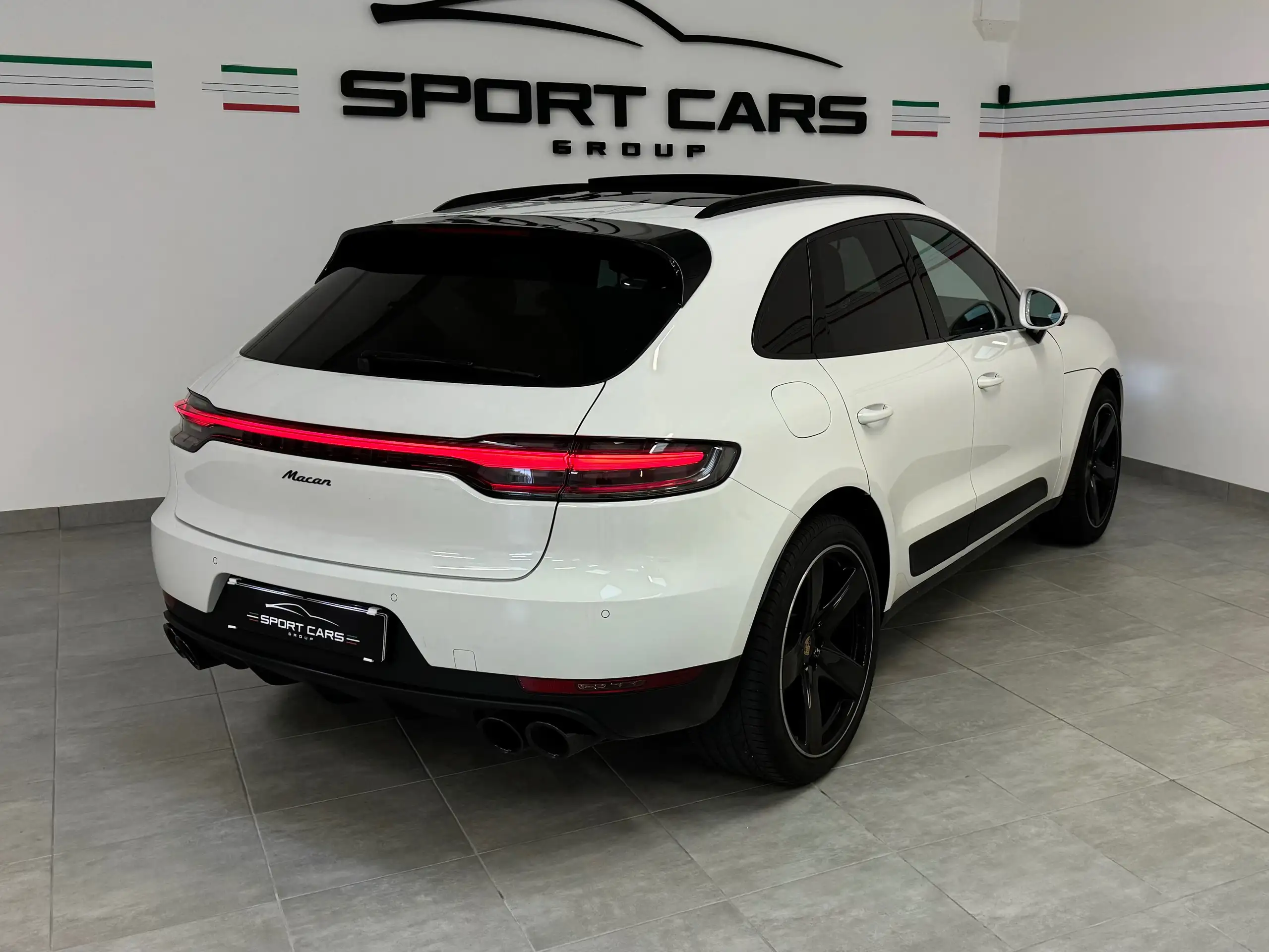 Porsche - Macan