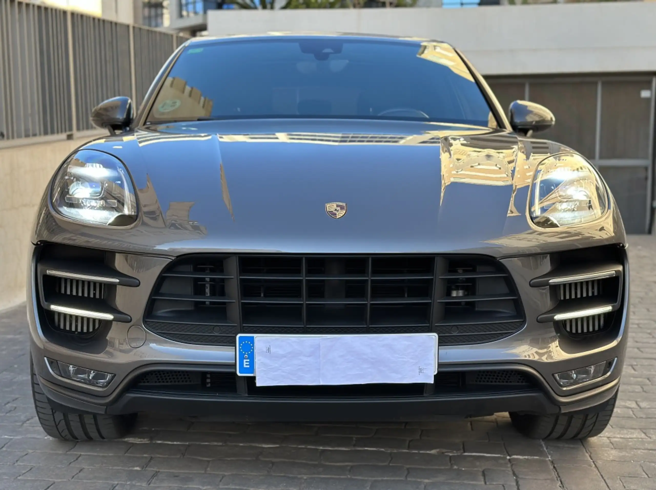 Porsche - Macan