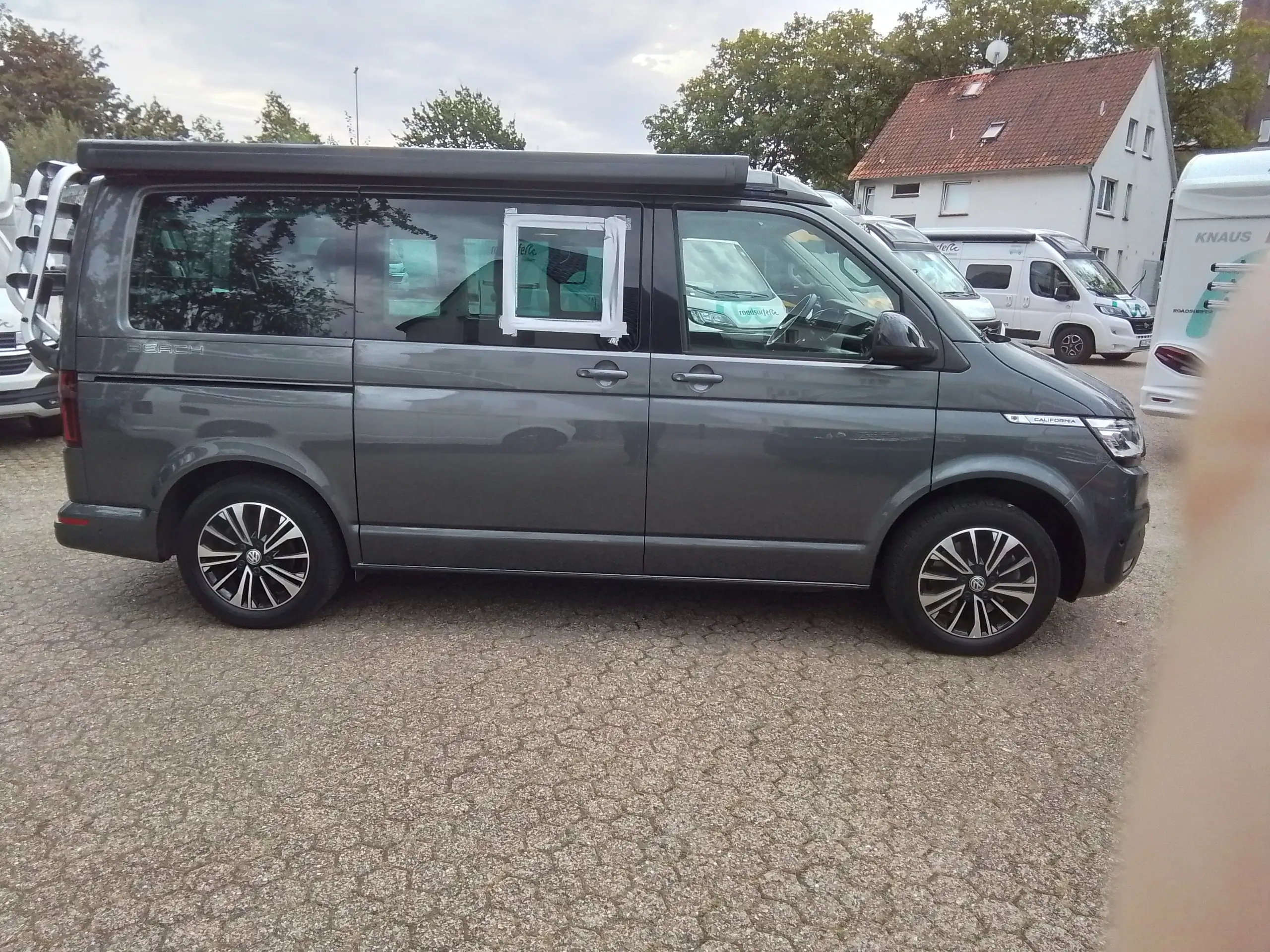 Volkswagen - T6.1 California