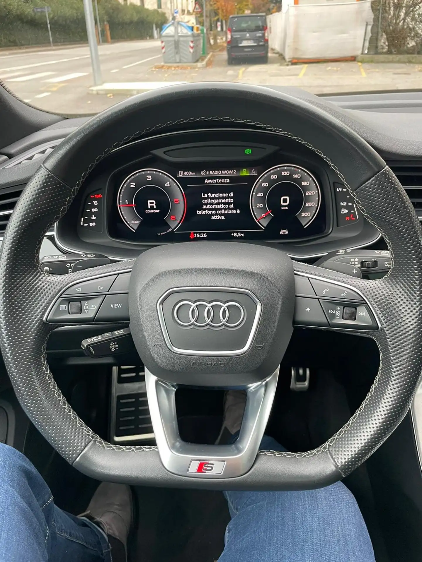 Audi - Q8