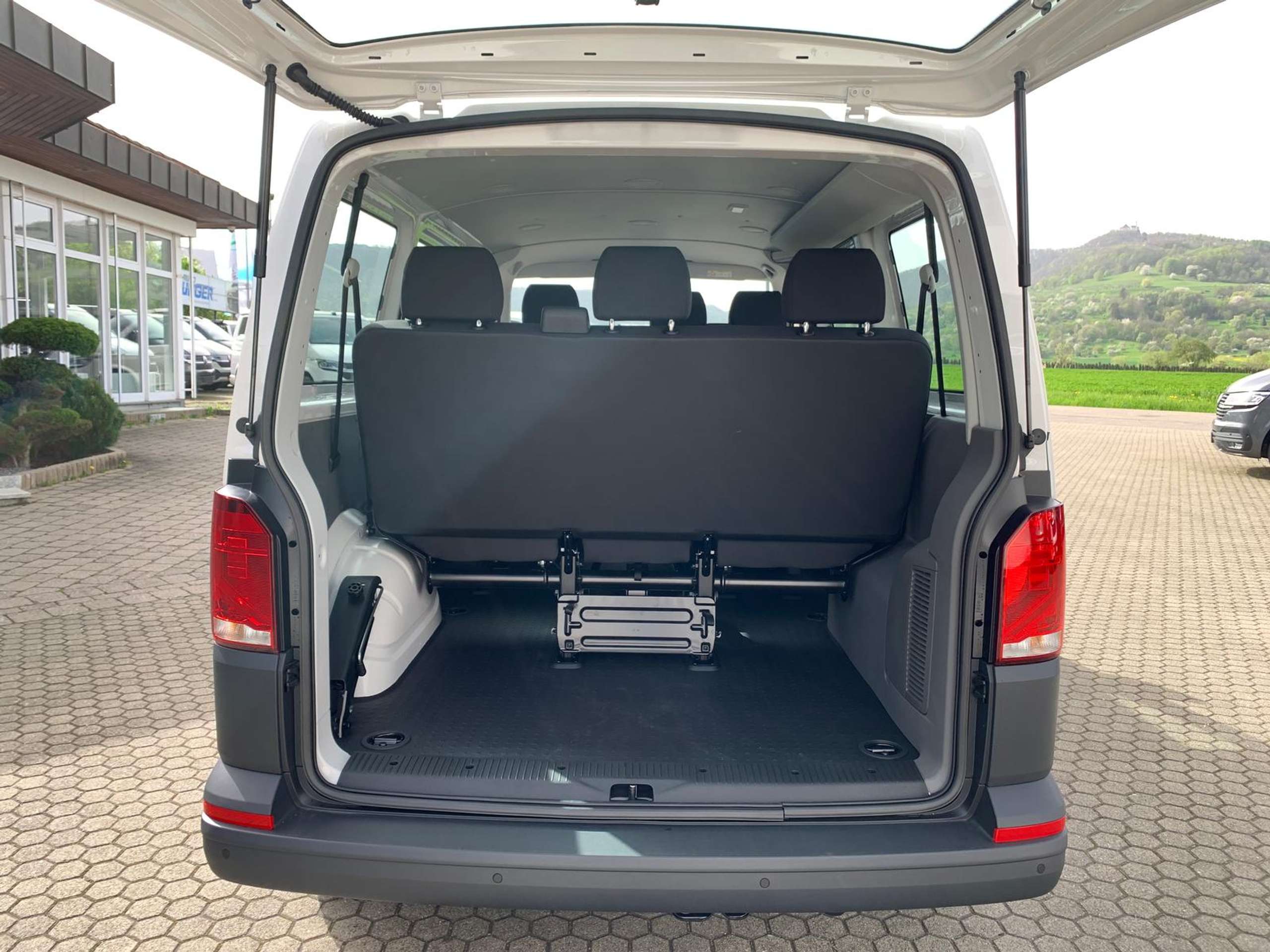 Volkswagen - T6.1 Transporter