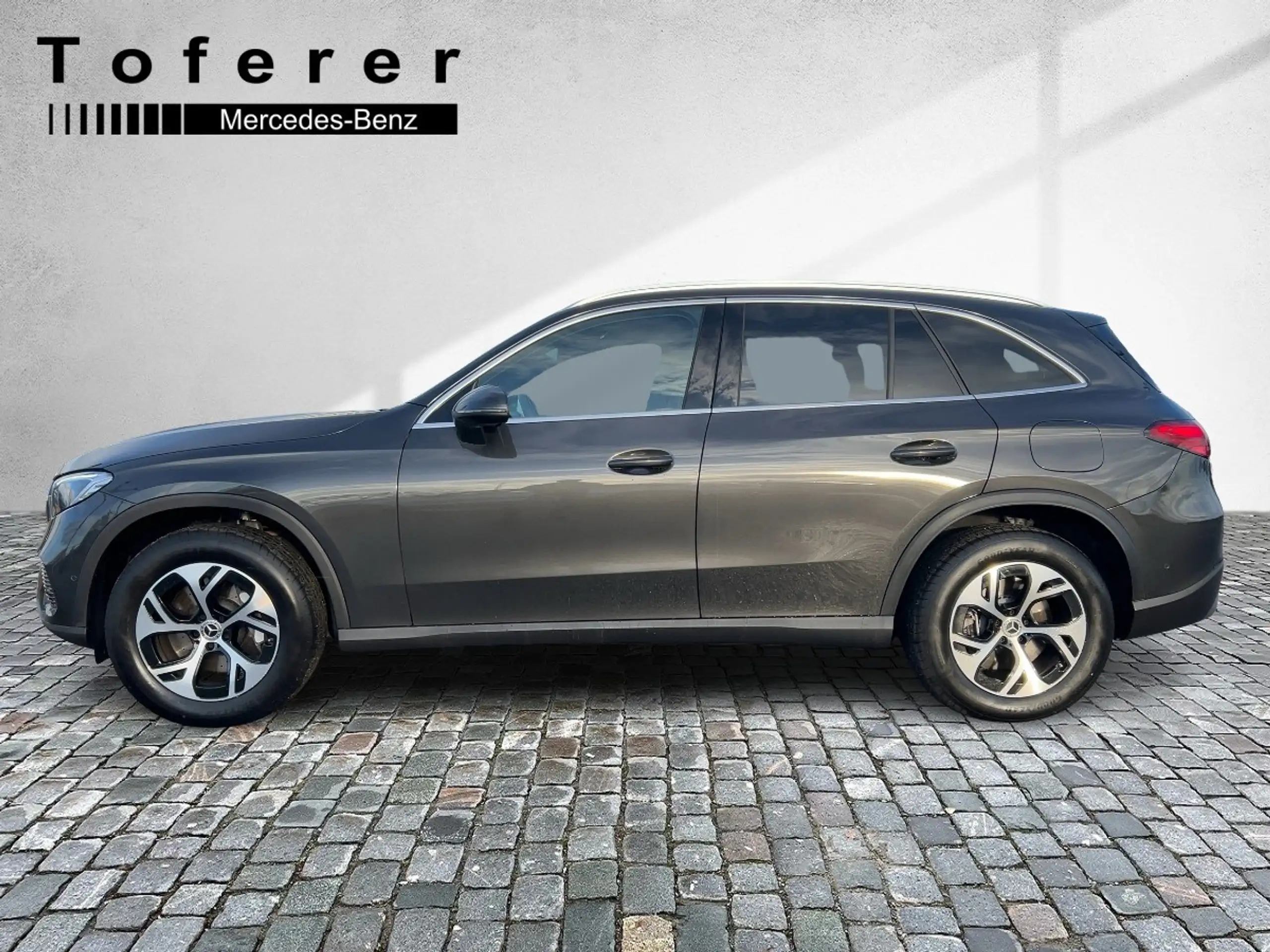 Mercedes-Benz - GLC 300