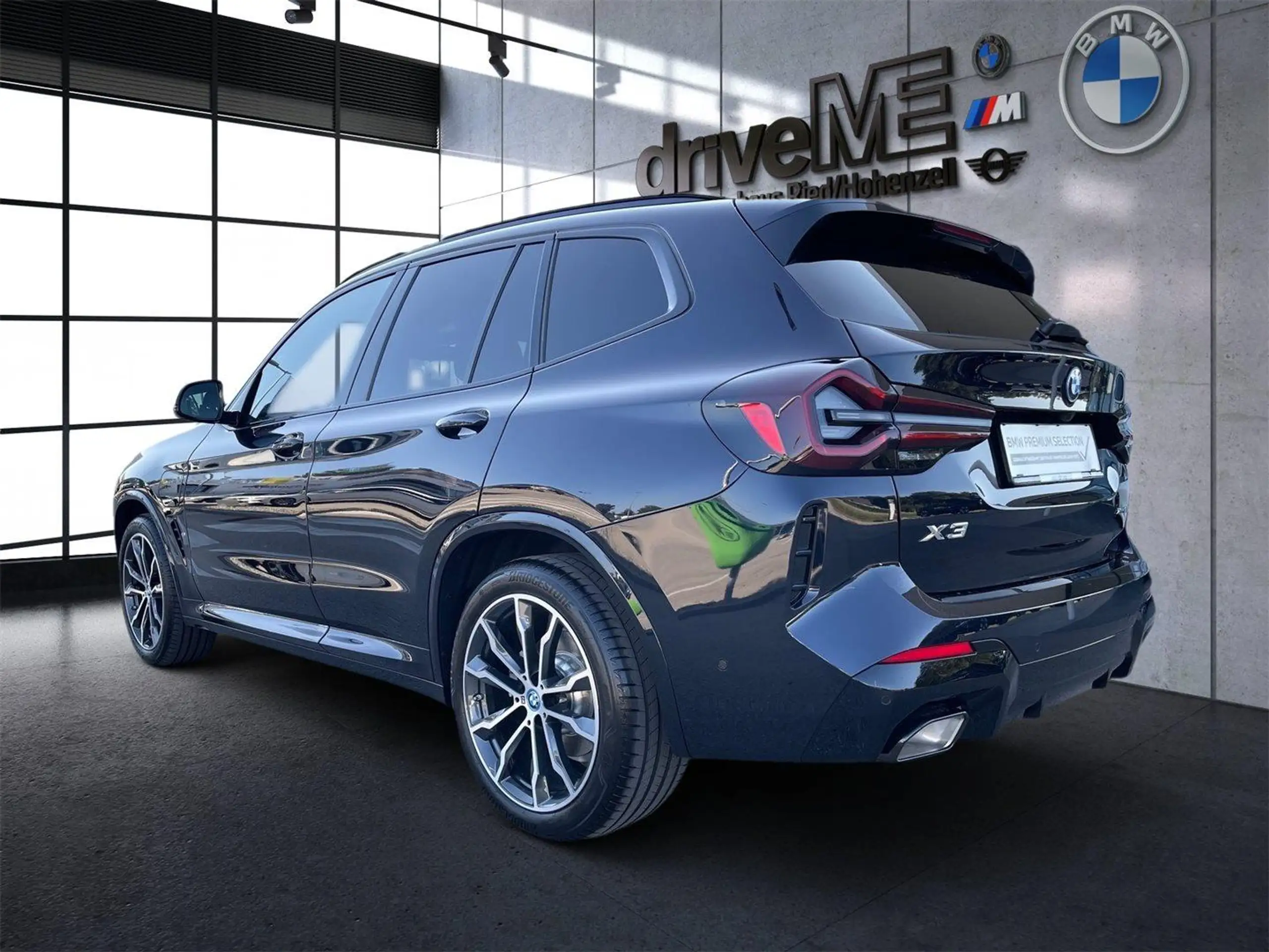 BMW - X3