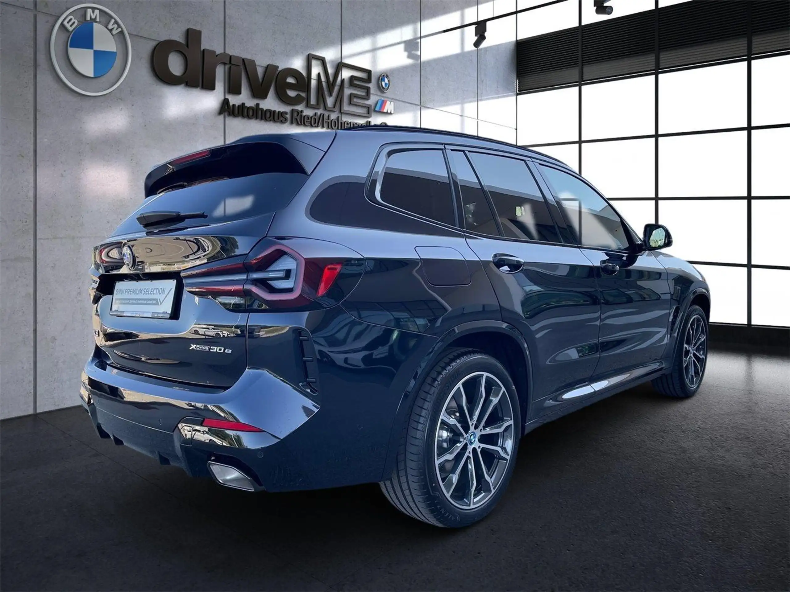 BMW - X3