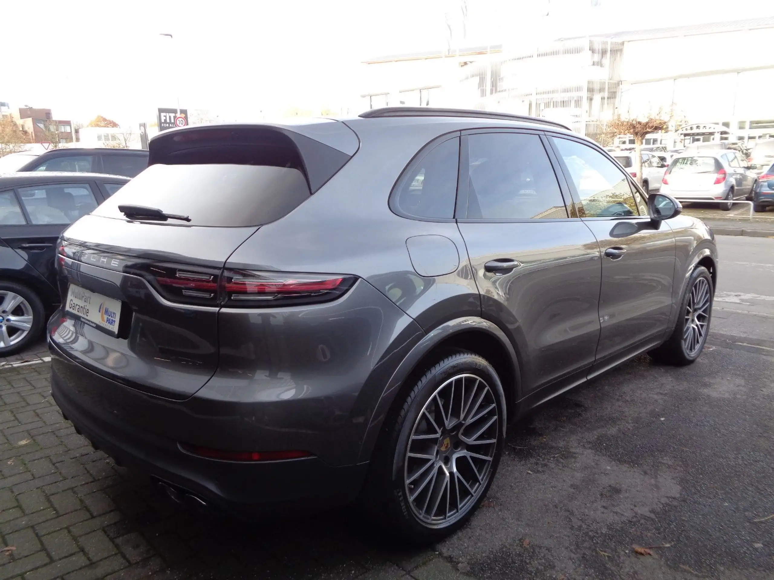 Porsche - Cayenne