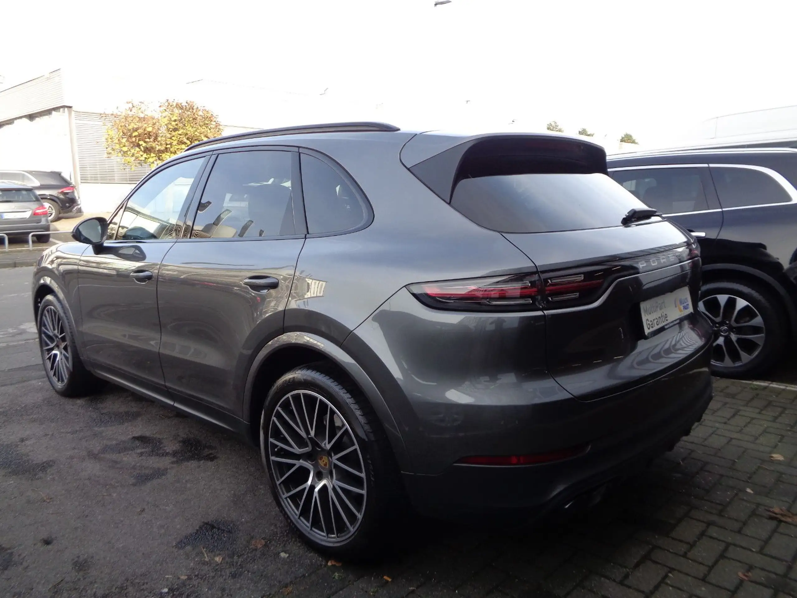 Porsche - Cayenne