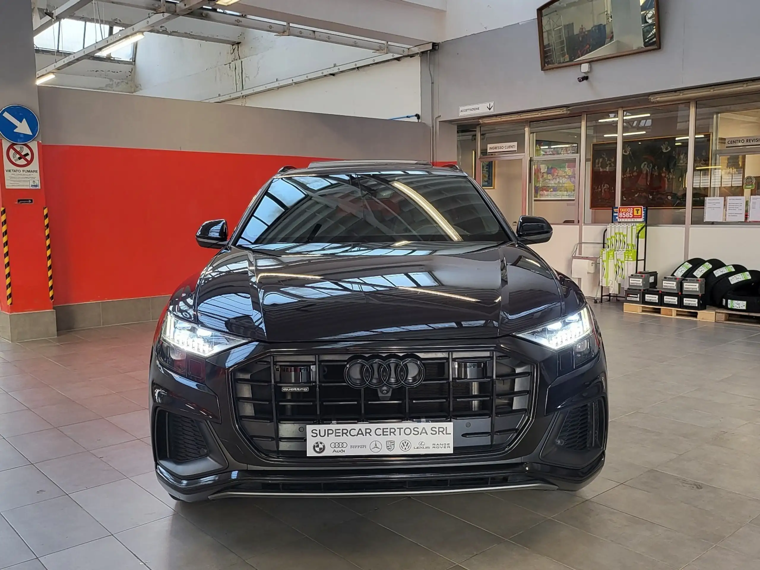 Audi - Q8