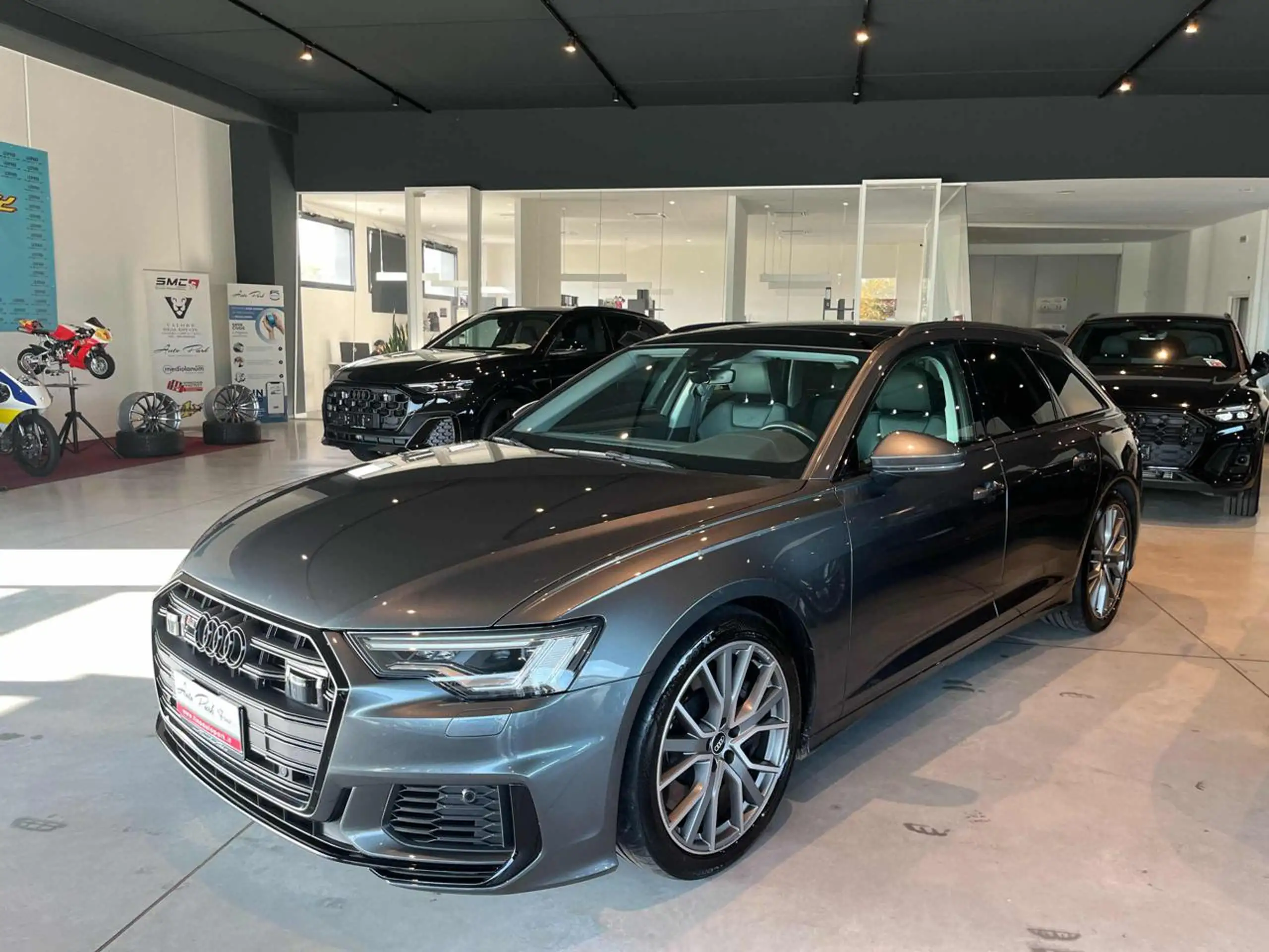 Audi - S6