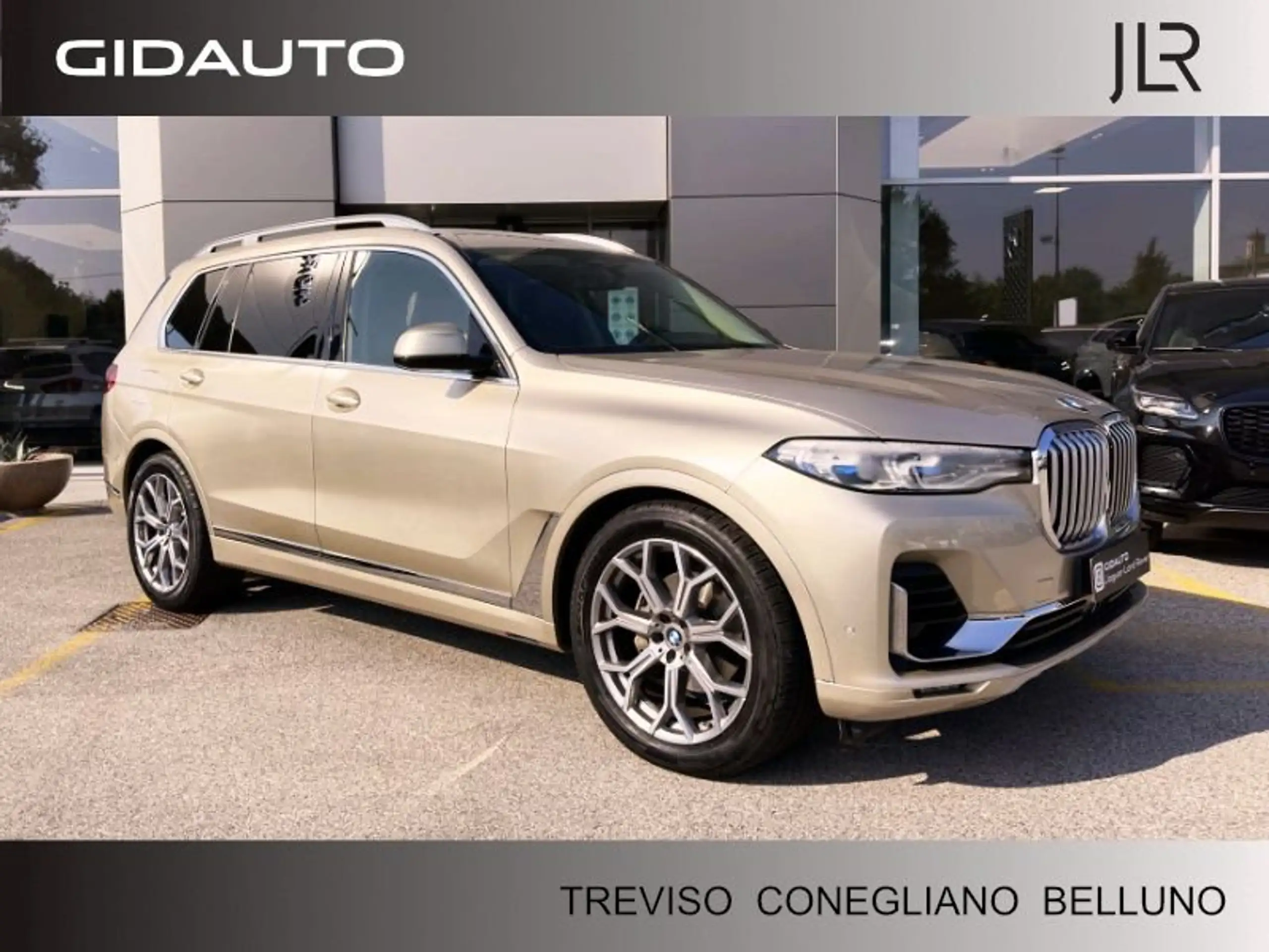 BMW - X7