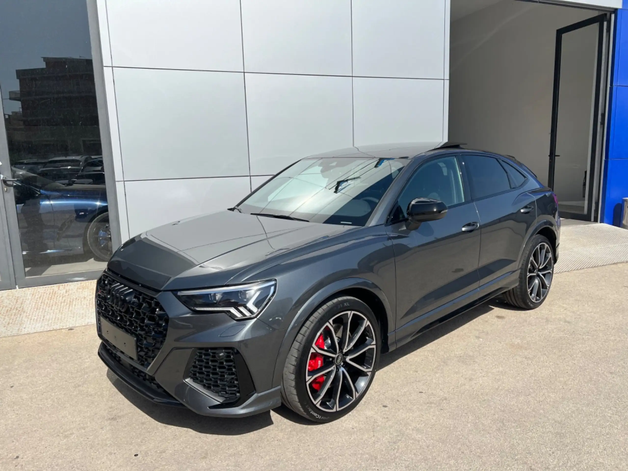 Audi - RS Q3