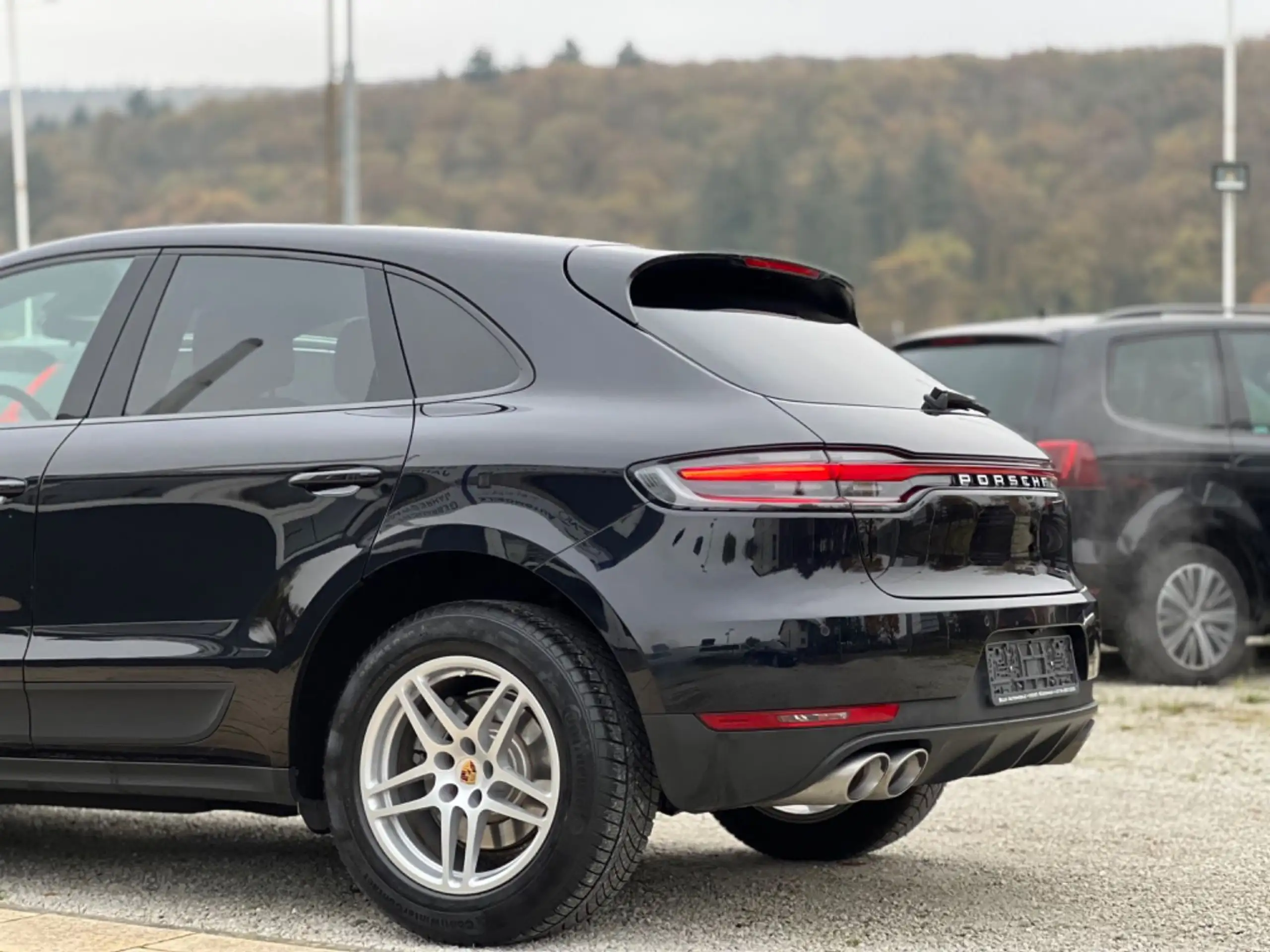 Porsche - Macan