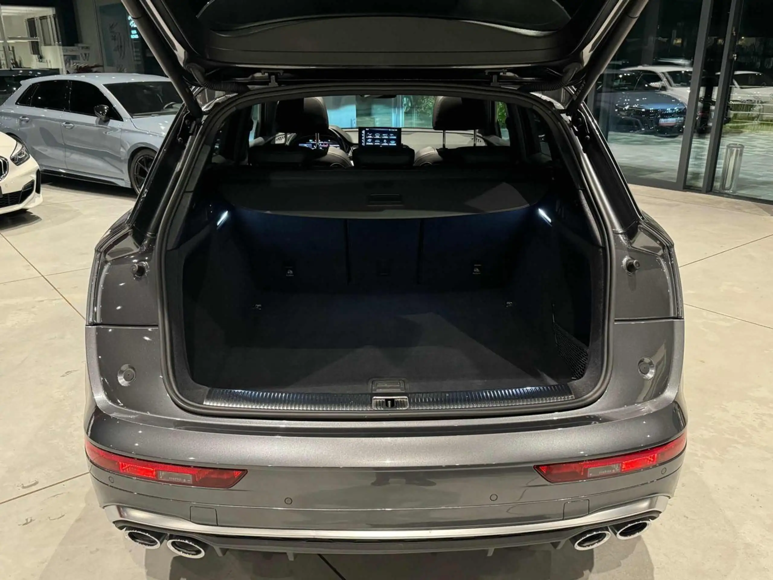 Audi - SQ5