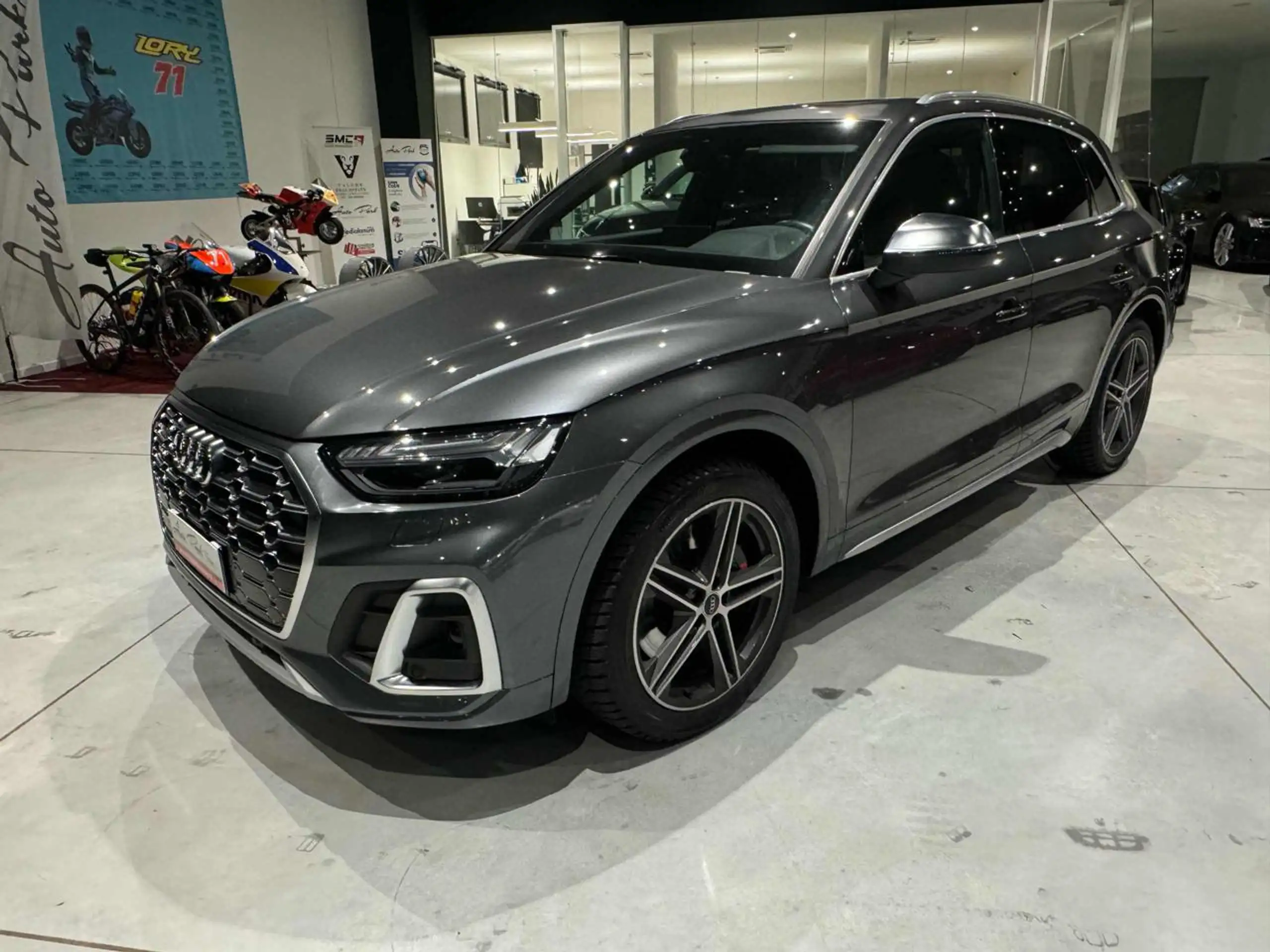 Audi - SQ5