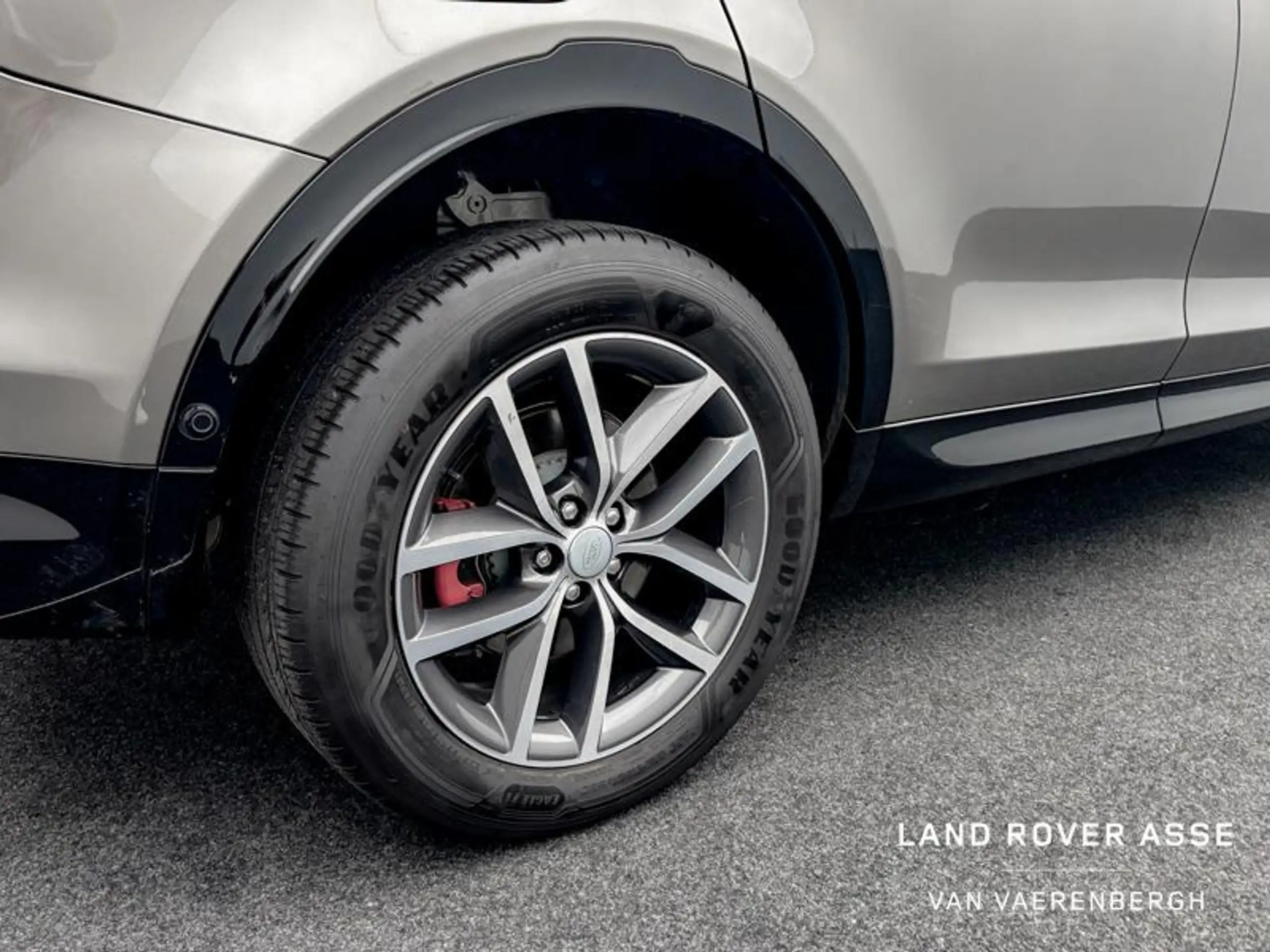 Land Rover - Discovery Sport