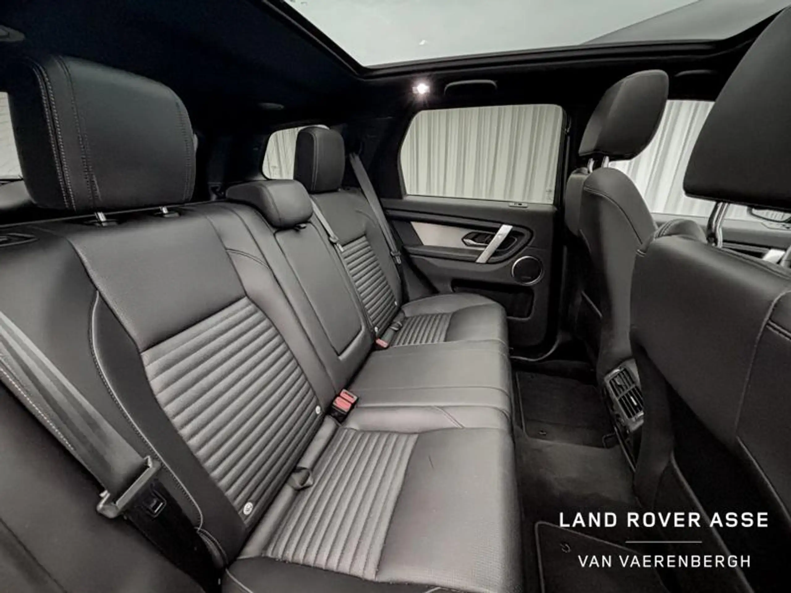 Land Rover - Discovery Sport