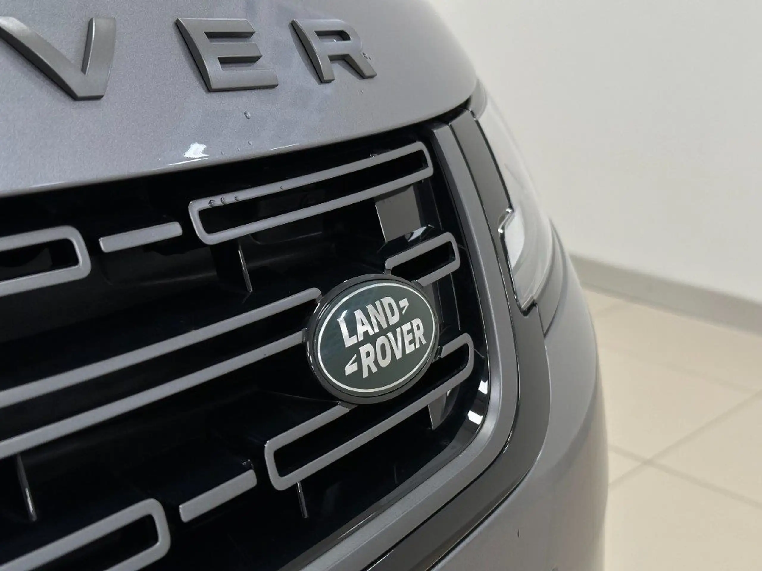 Land Rover - Range Rover Evoque