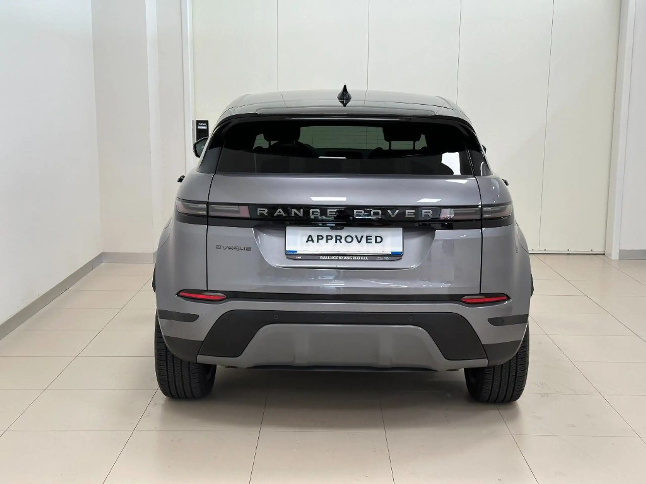 Land Rover - Range Rover Evoque