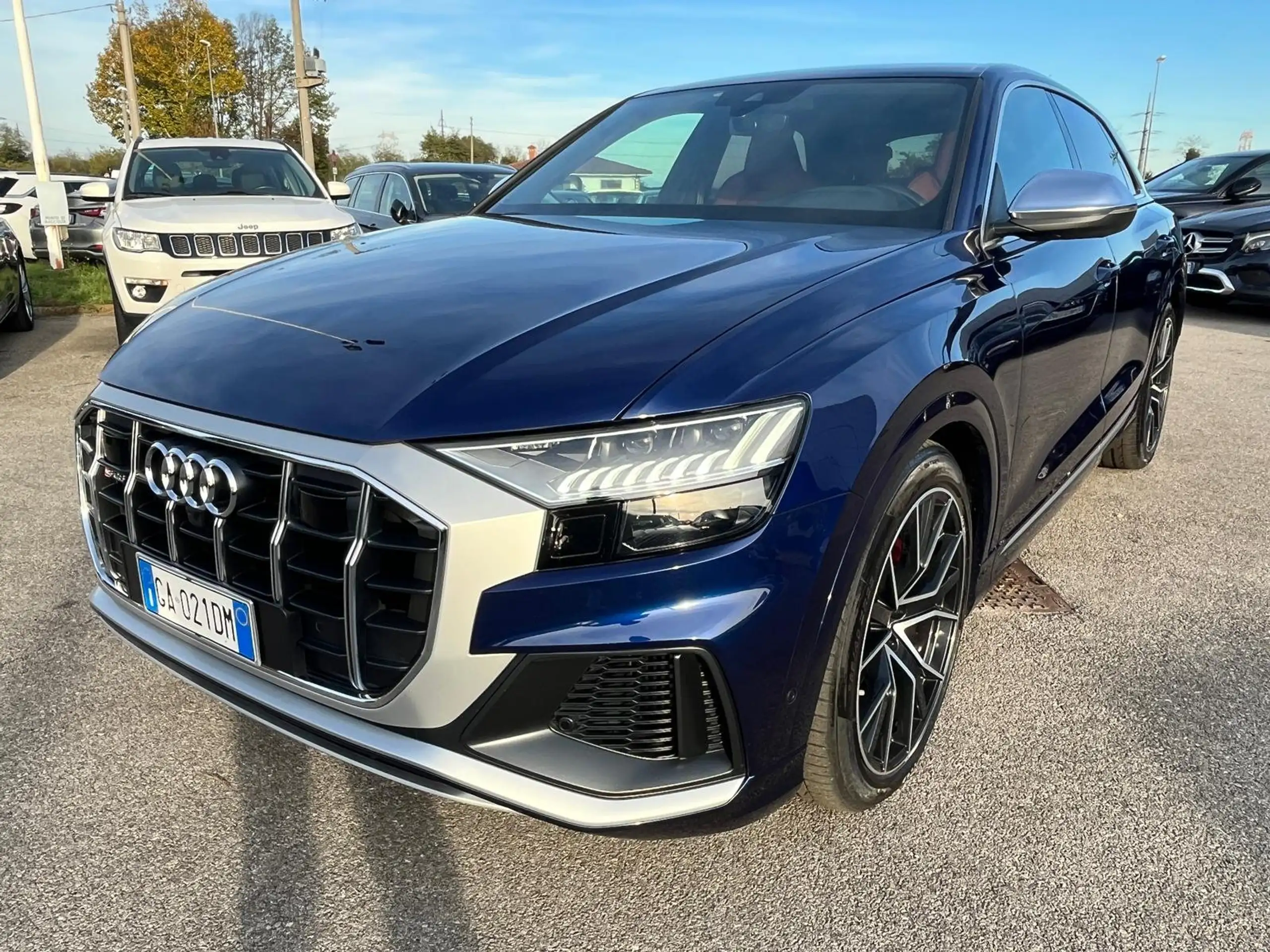 Audi - SQ8