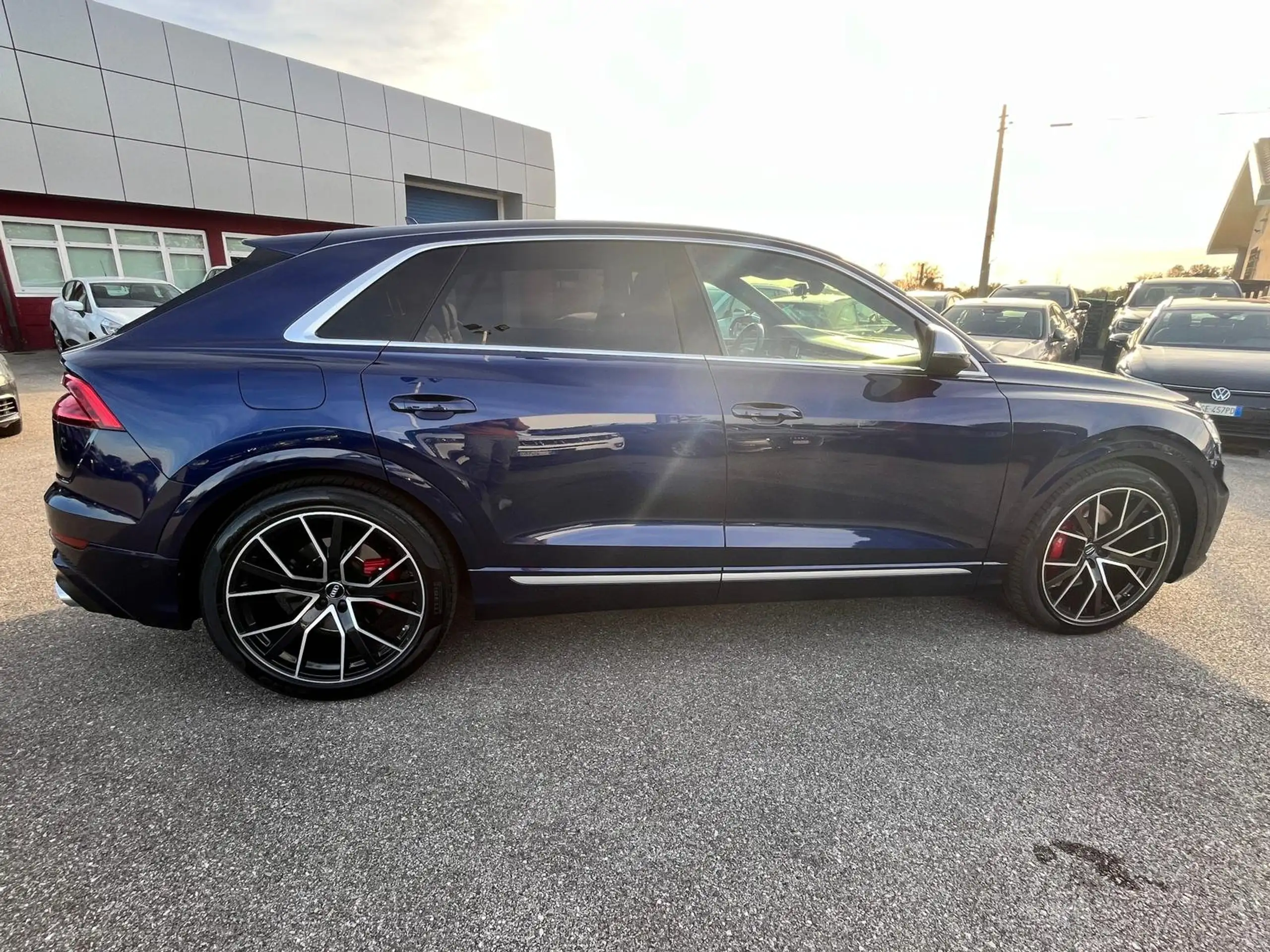 Audi - SQ8