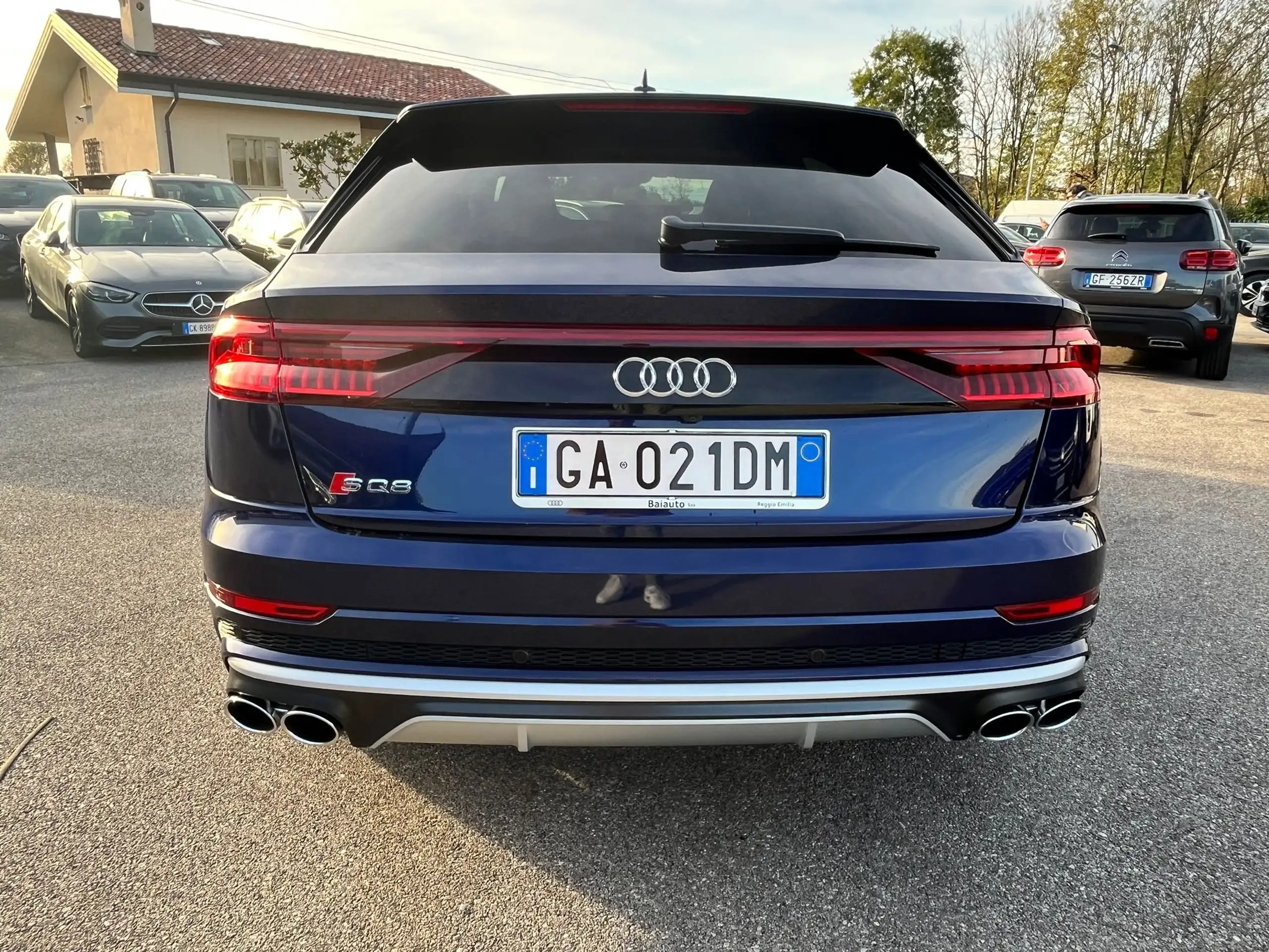 Audi - SQ8