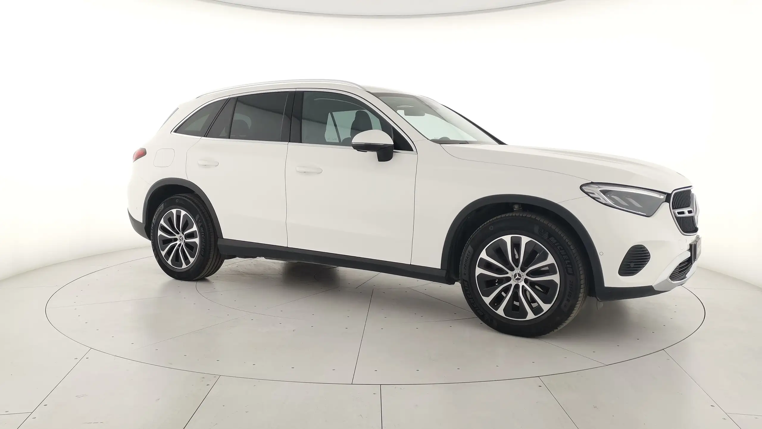 Mercedes-Benz - GLC 220