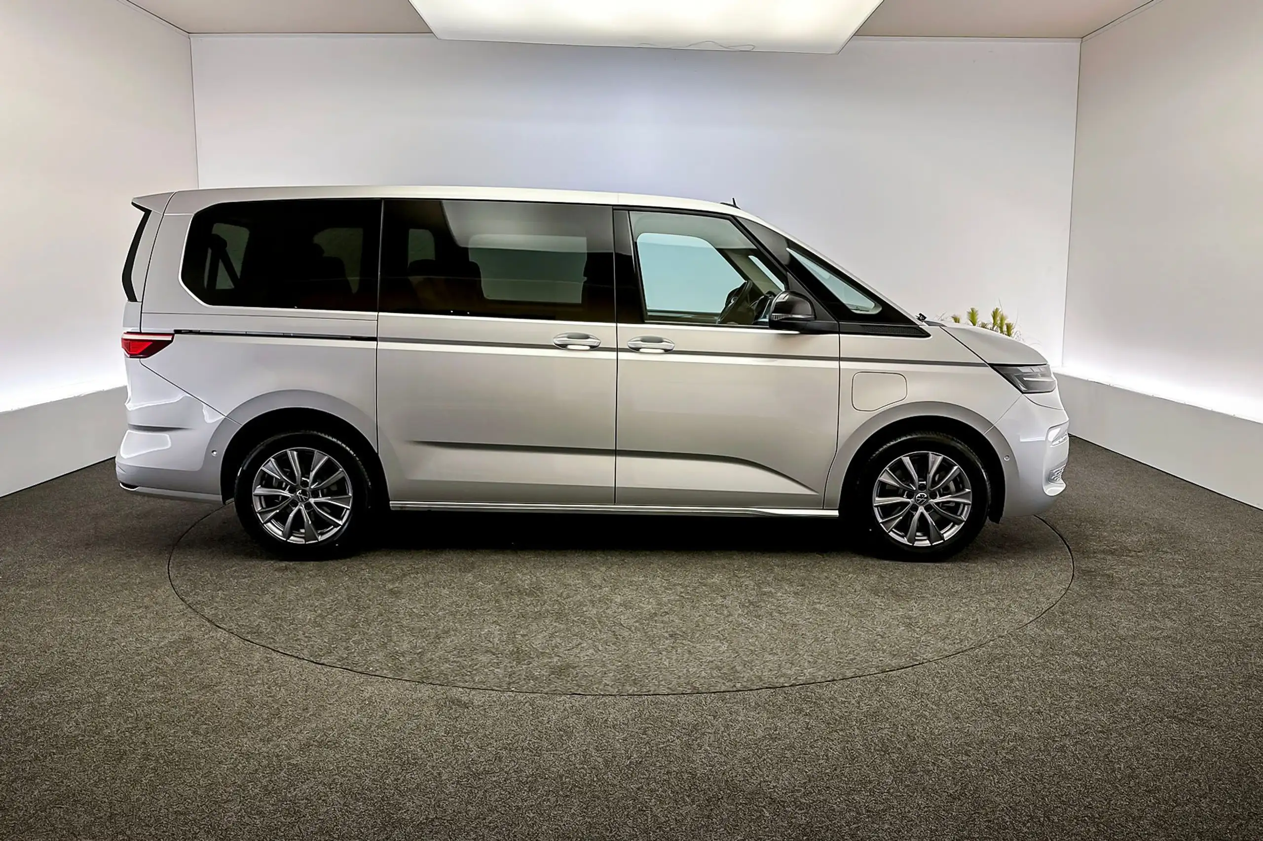 Volkswagen - T7 Multivan