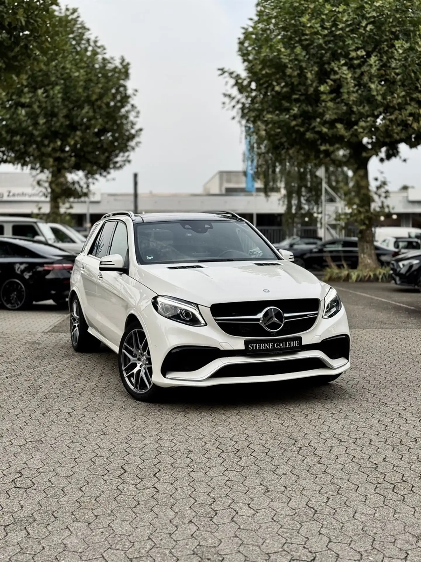 Mercedes-Benz - GLE 63 AMG