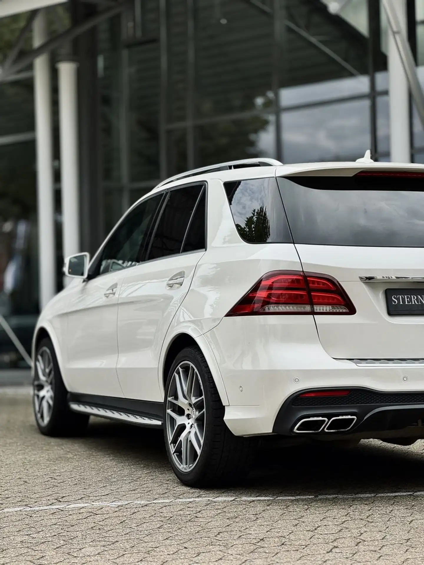 Mercedes-Benz - GLE 63 AMG