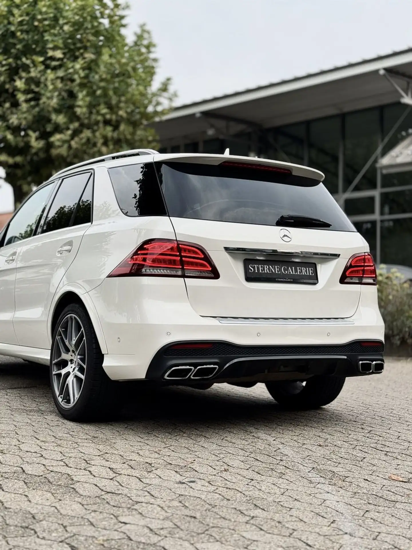 Mercedes-Benz - GLE 63 AMG