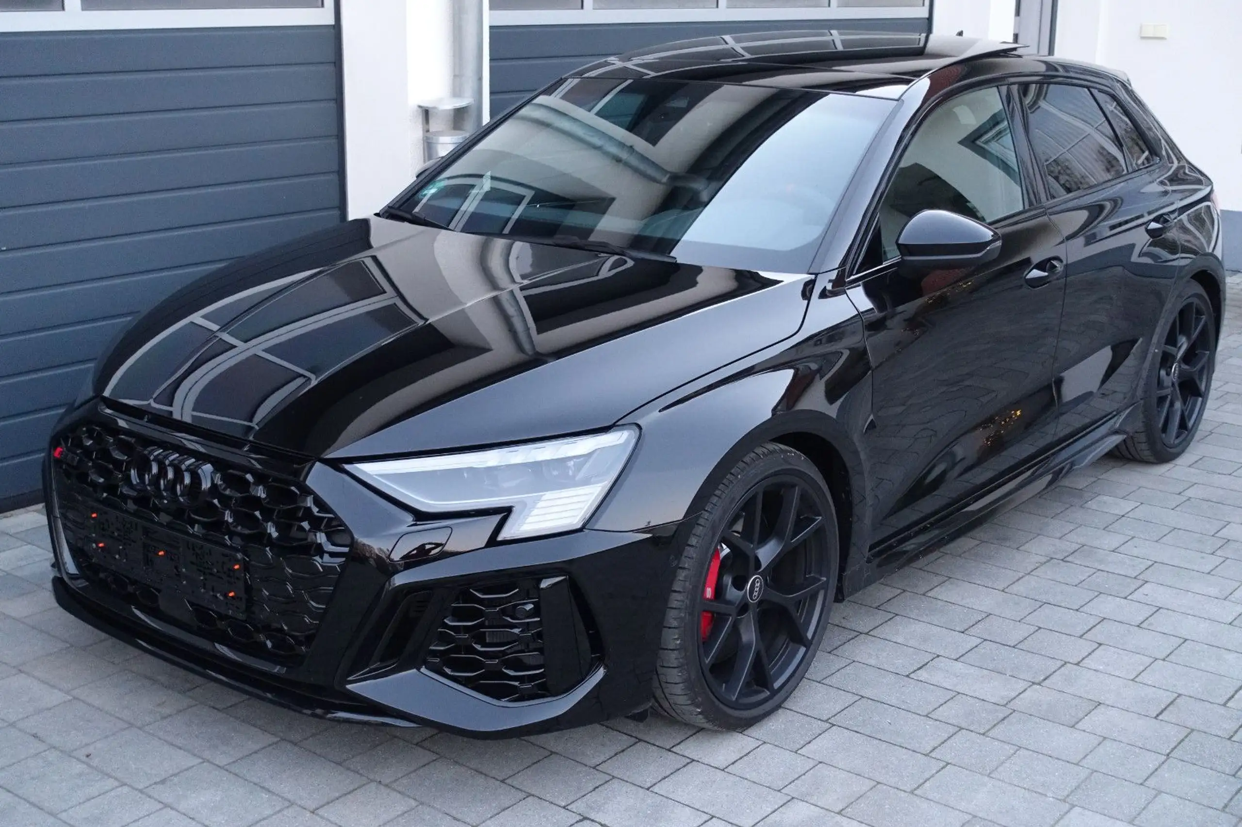 Audi - RS3