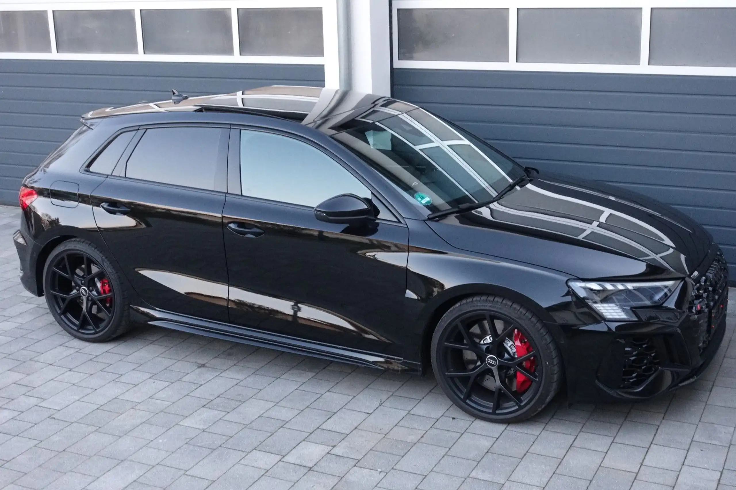 Audi - RS3