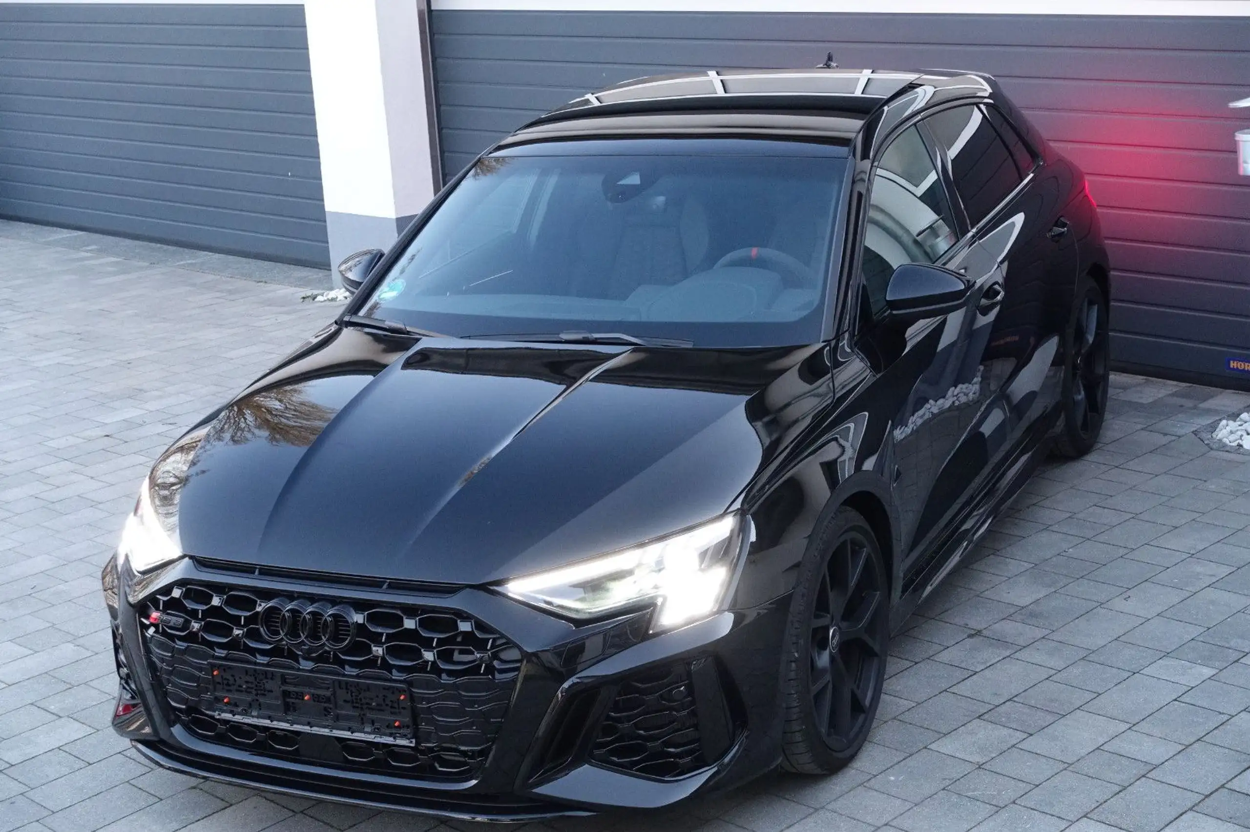 Audi - RS3