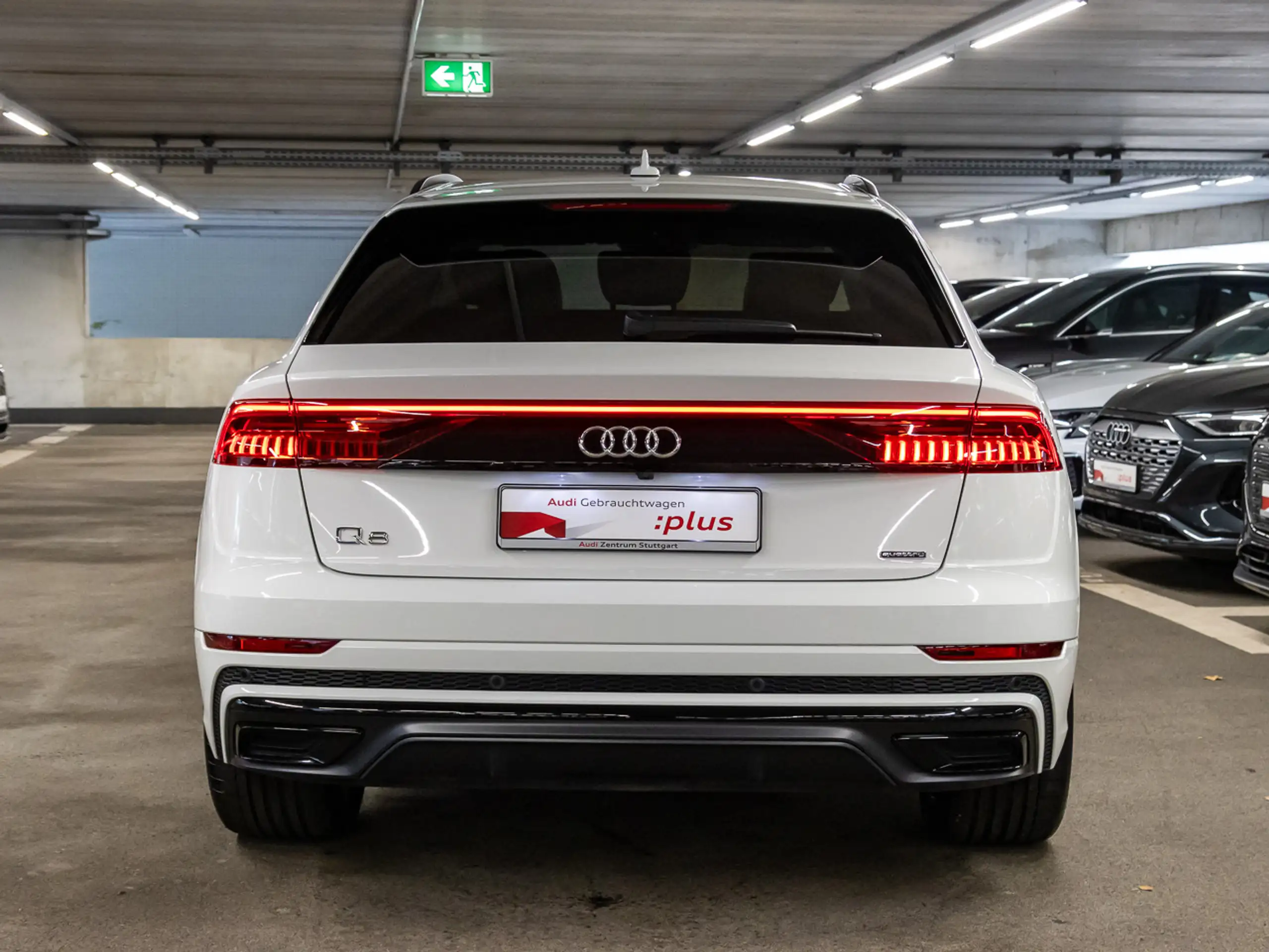 Audi - Q8