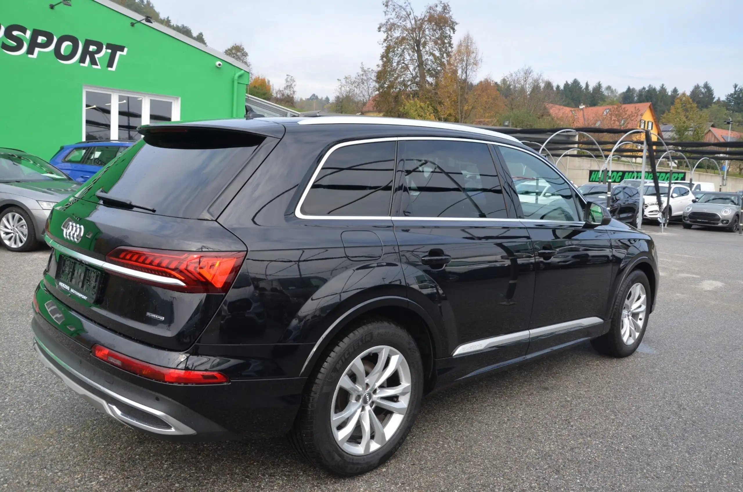 Audi - Q7