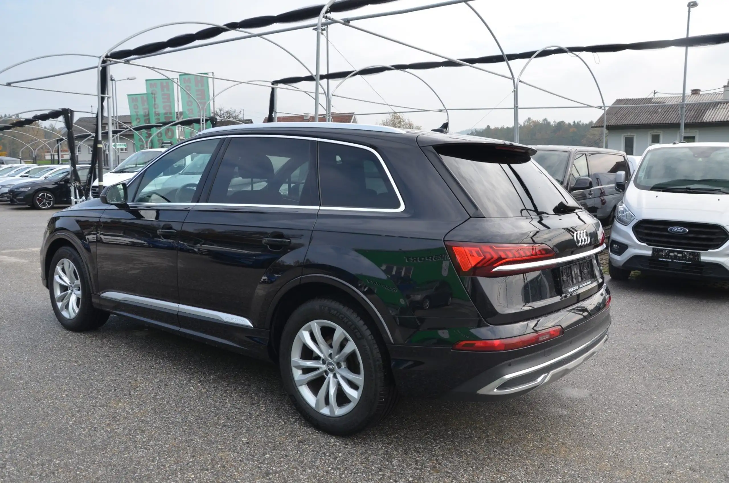 Audi - Q7