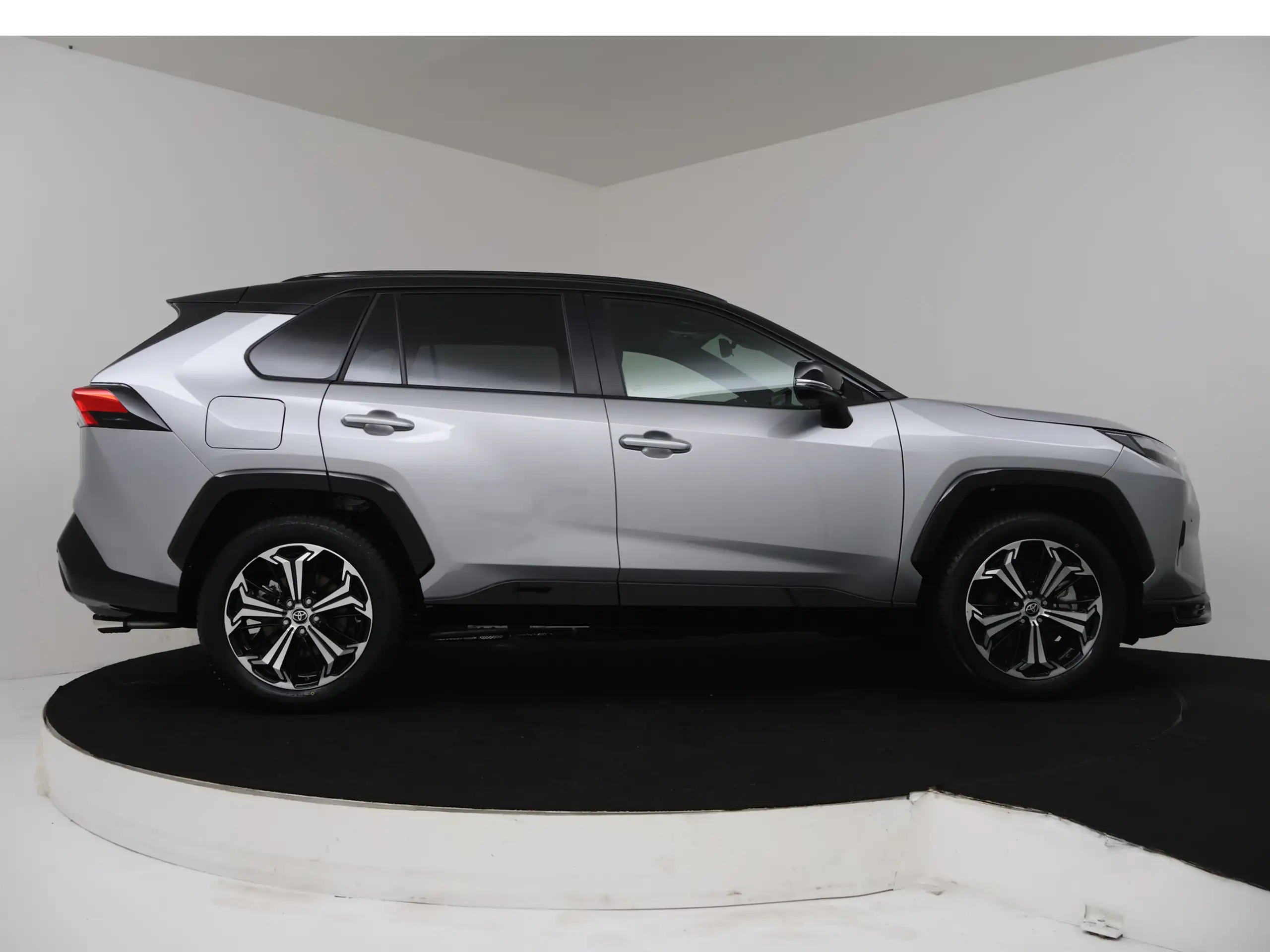 Toyota - RAV 4